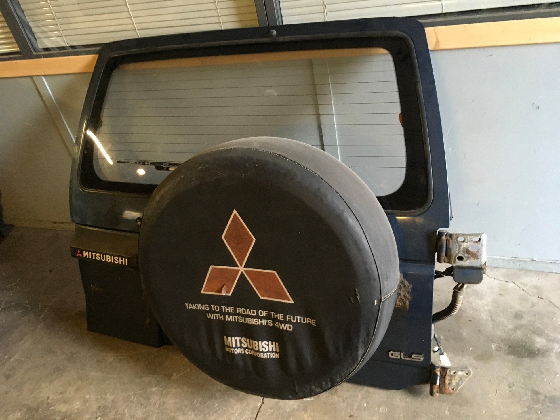 Porton Mistubishi Pajero II MB945277 - MB945277