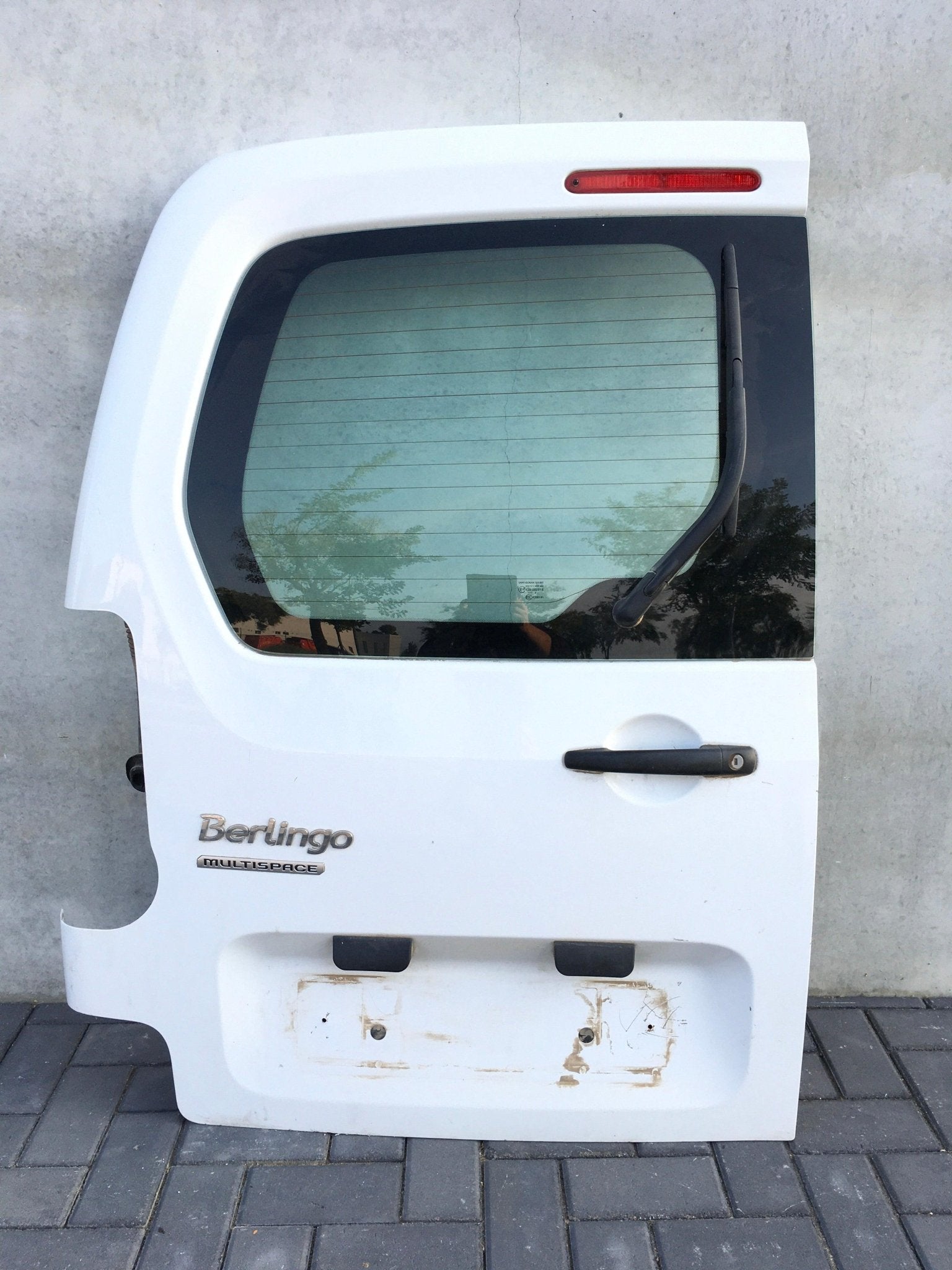 Porton trasero izquierdo Citroen Berlingo II - 9820436980