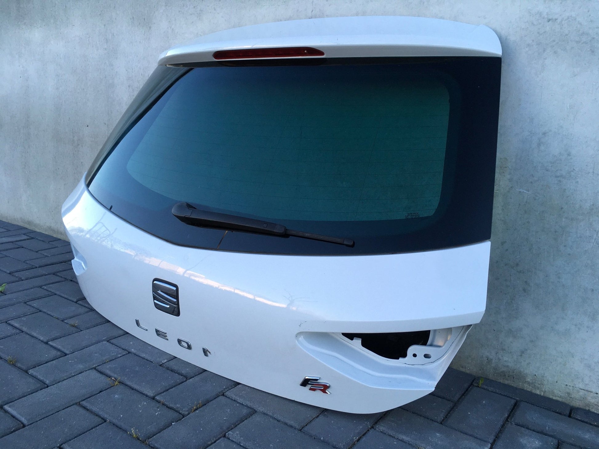 Porton trasero Seat Leon III SC - 5F3827024 _