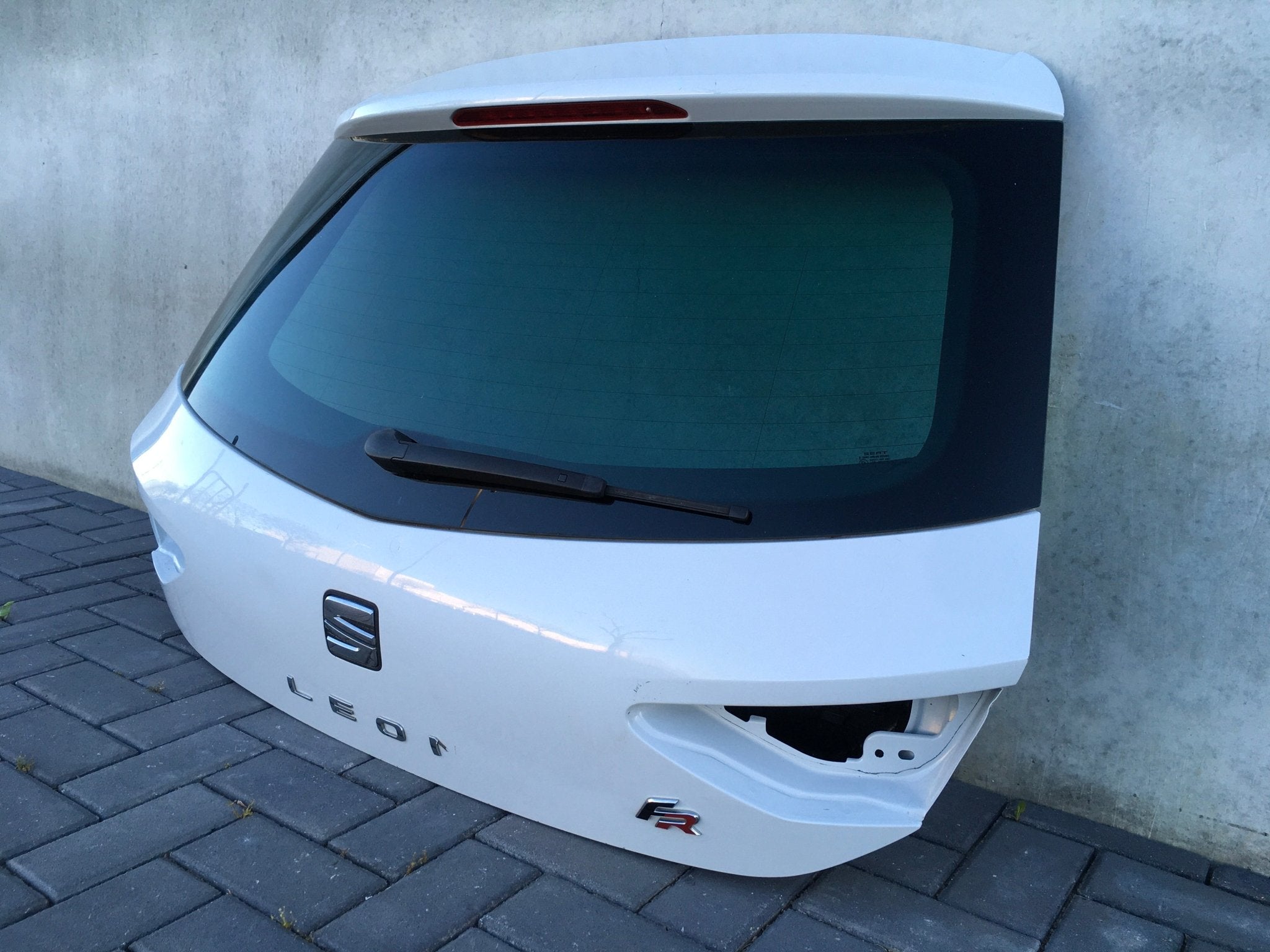 Porton trasero Seat Leon III SC - 5F3827024 _