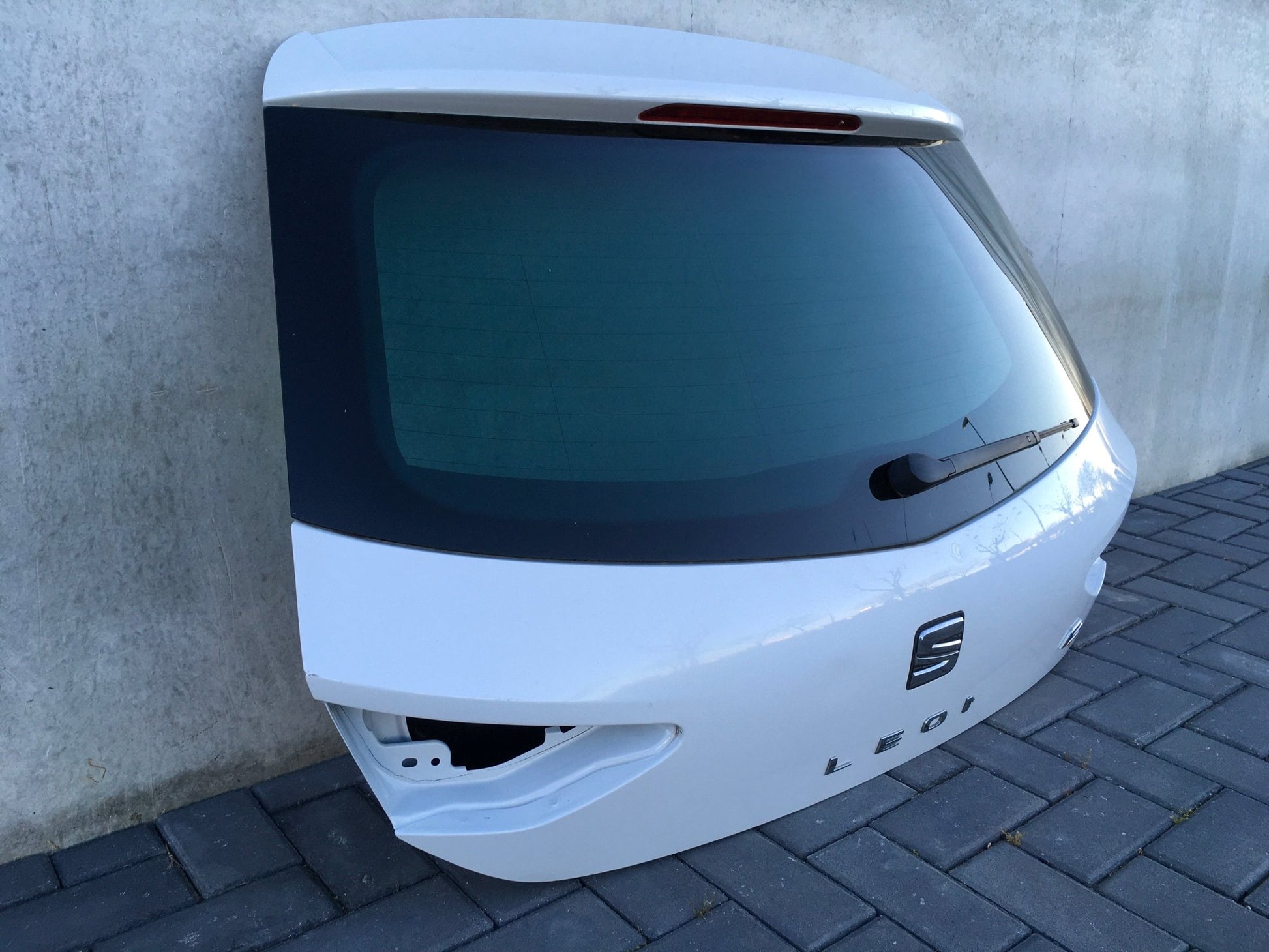 Porton trasero Seat Leon III SC - 5F3827024 _
