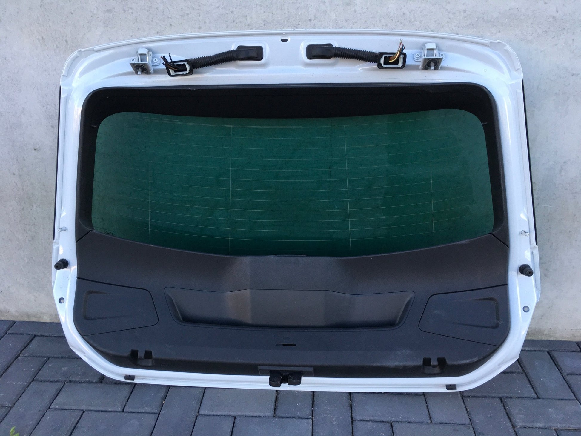 Porton trasero Seat Leon III SC - 5F3827024 _