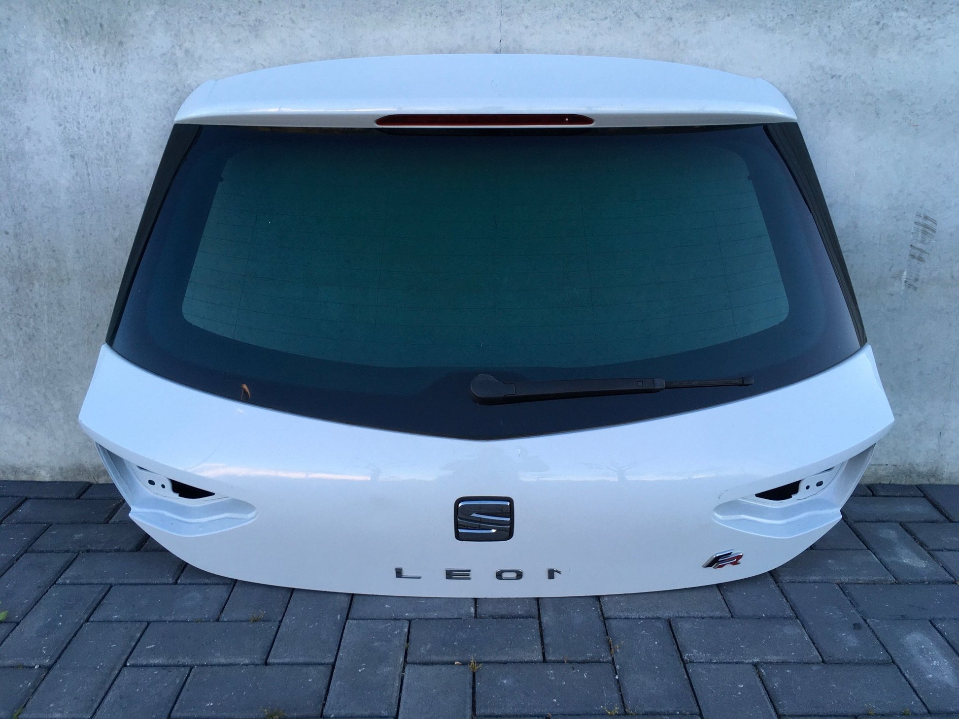 Porton trasero Seat Leon III SC - 5F3827024 _