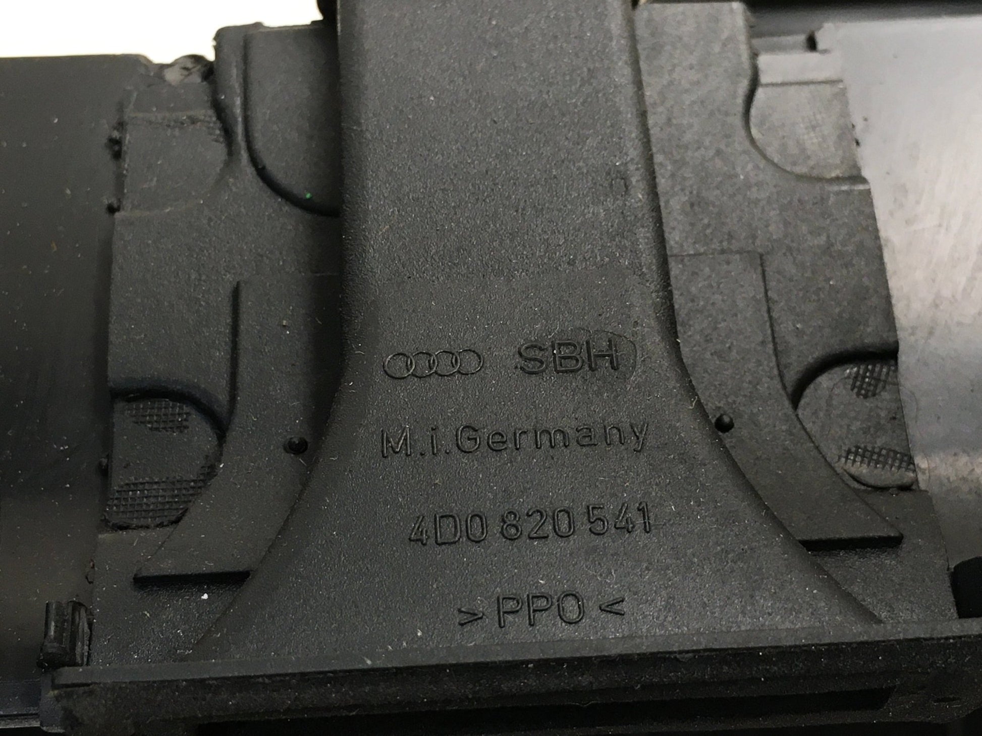 Pota climatizador Audi A4 B5 - 4D0820541