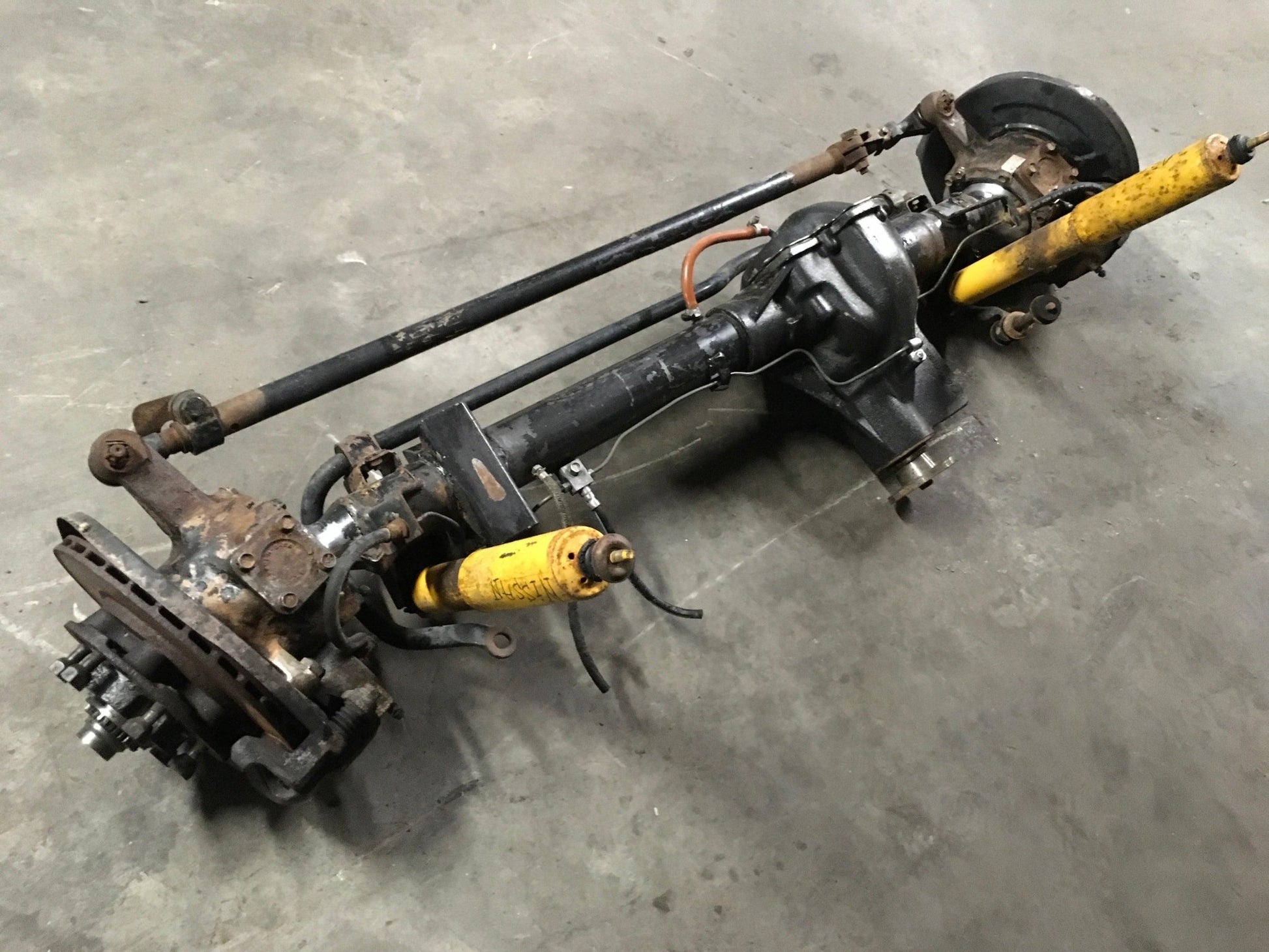 Puente delantero Nissan Patrol III 38511G9640 - 38511G9640