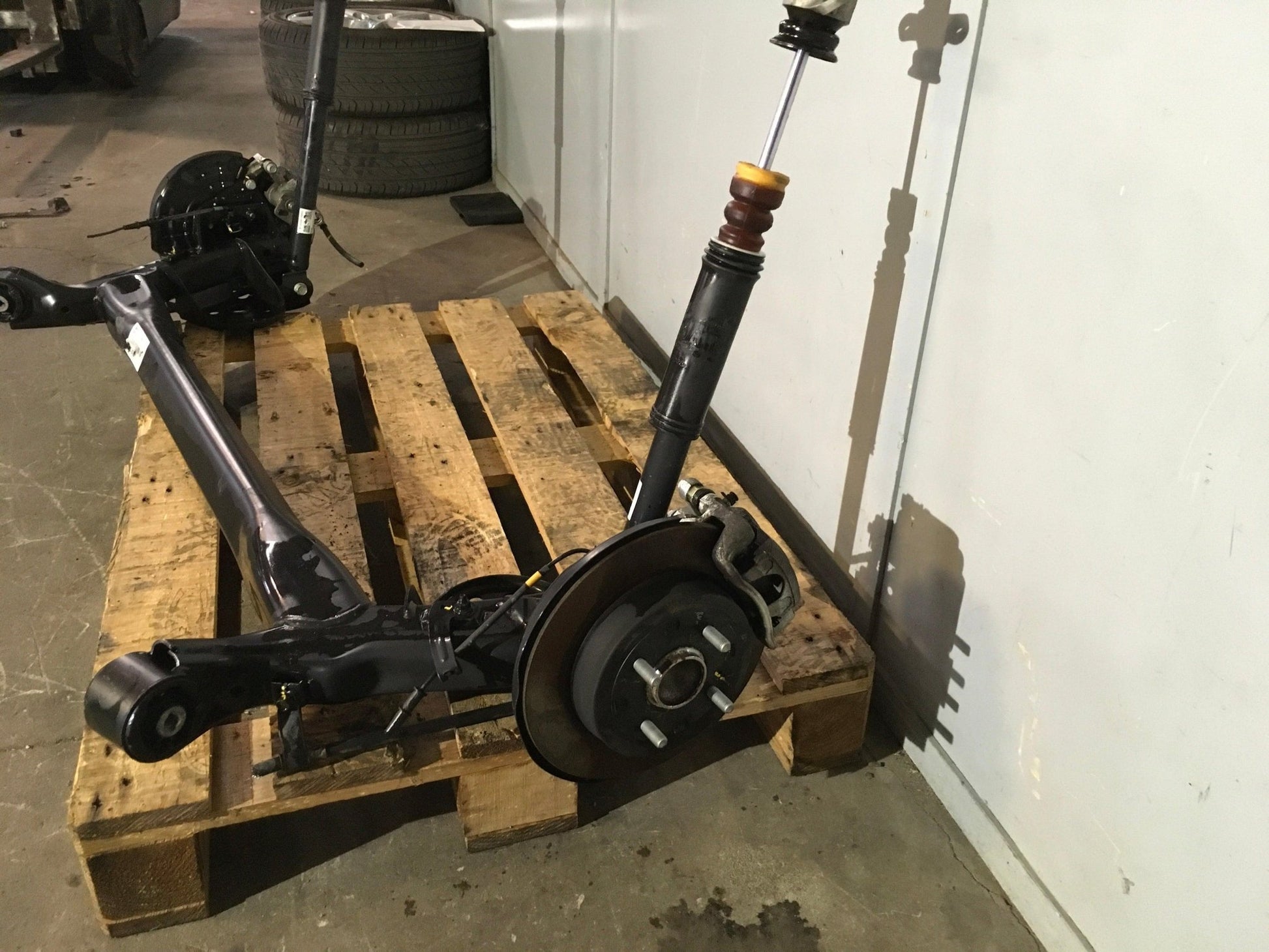 Puente trasero Kia Stonic - 55100H8510