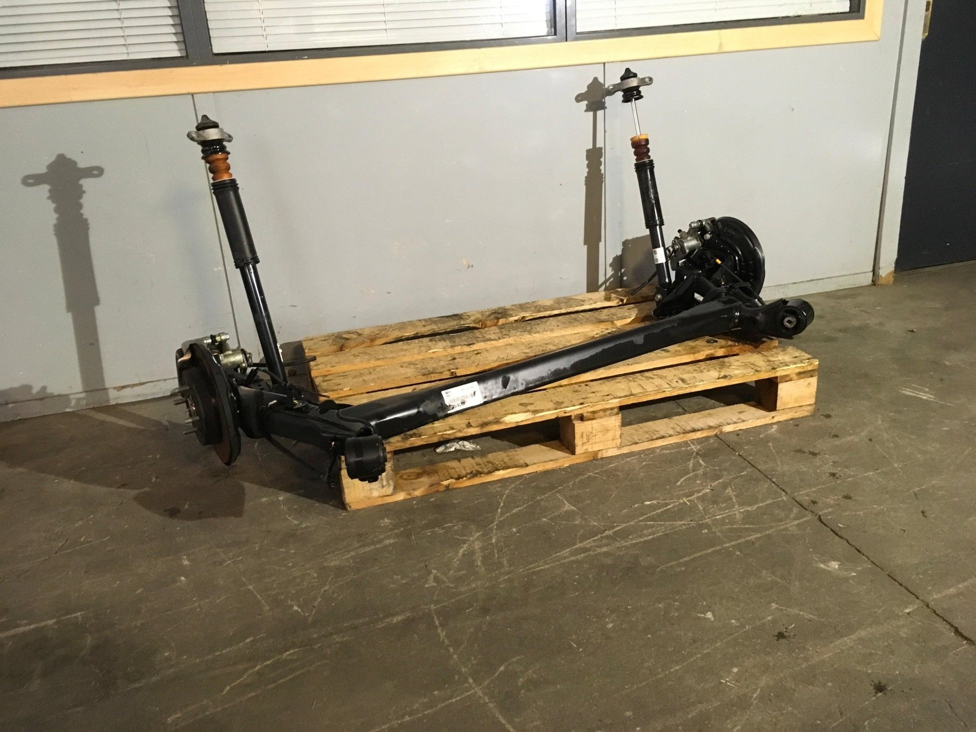 Puente trasero Kia Stonic - 55100H8510