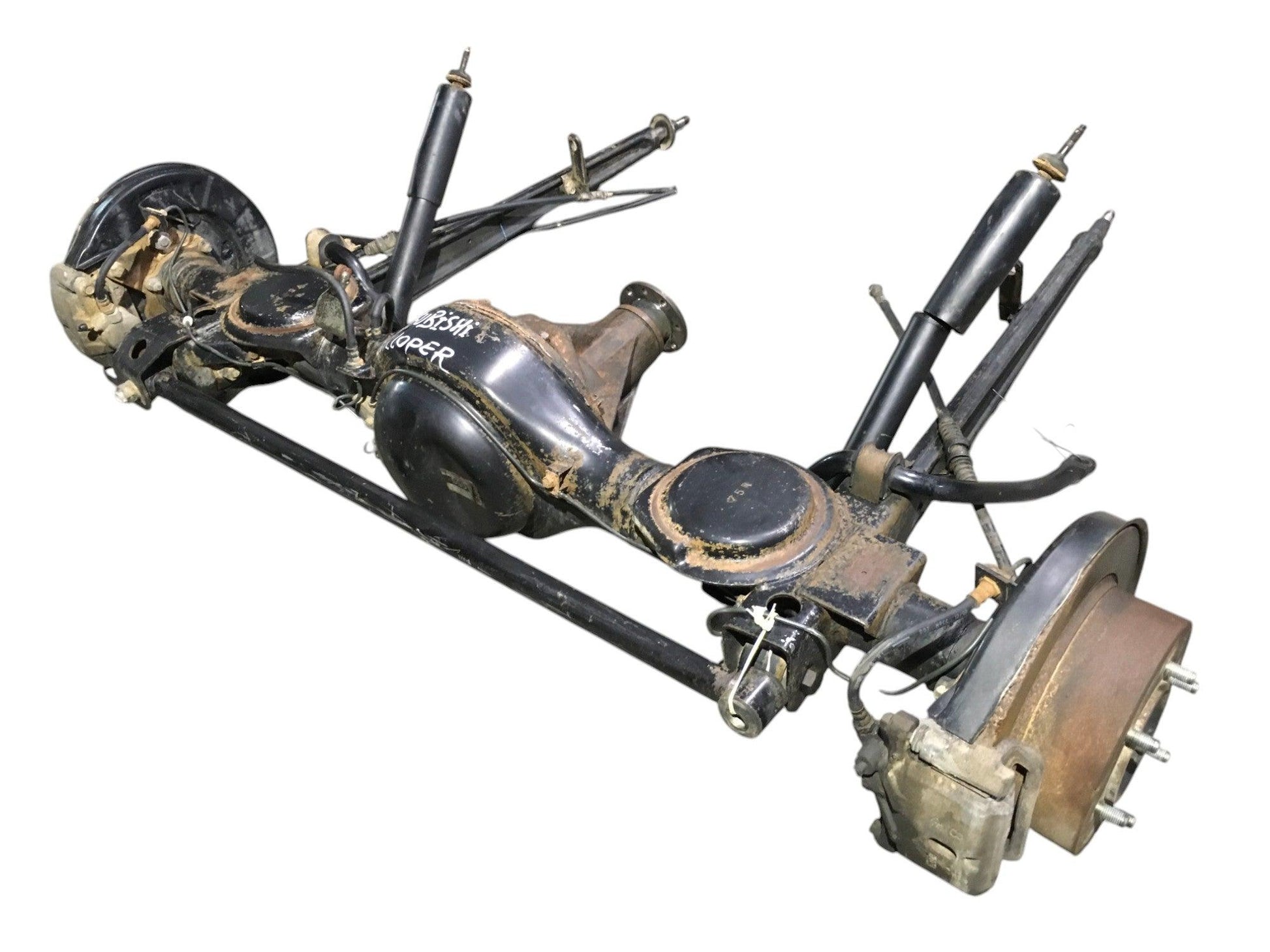 Puente trasero Mitsubishi Montero V20 - MR241580