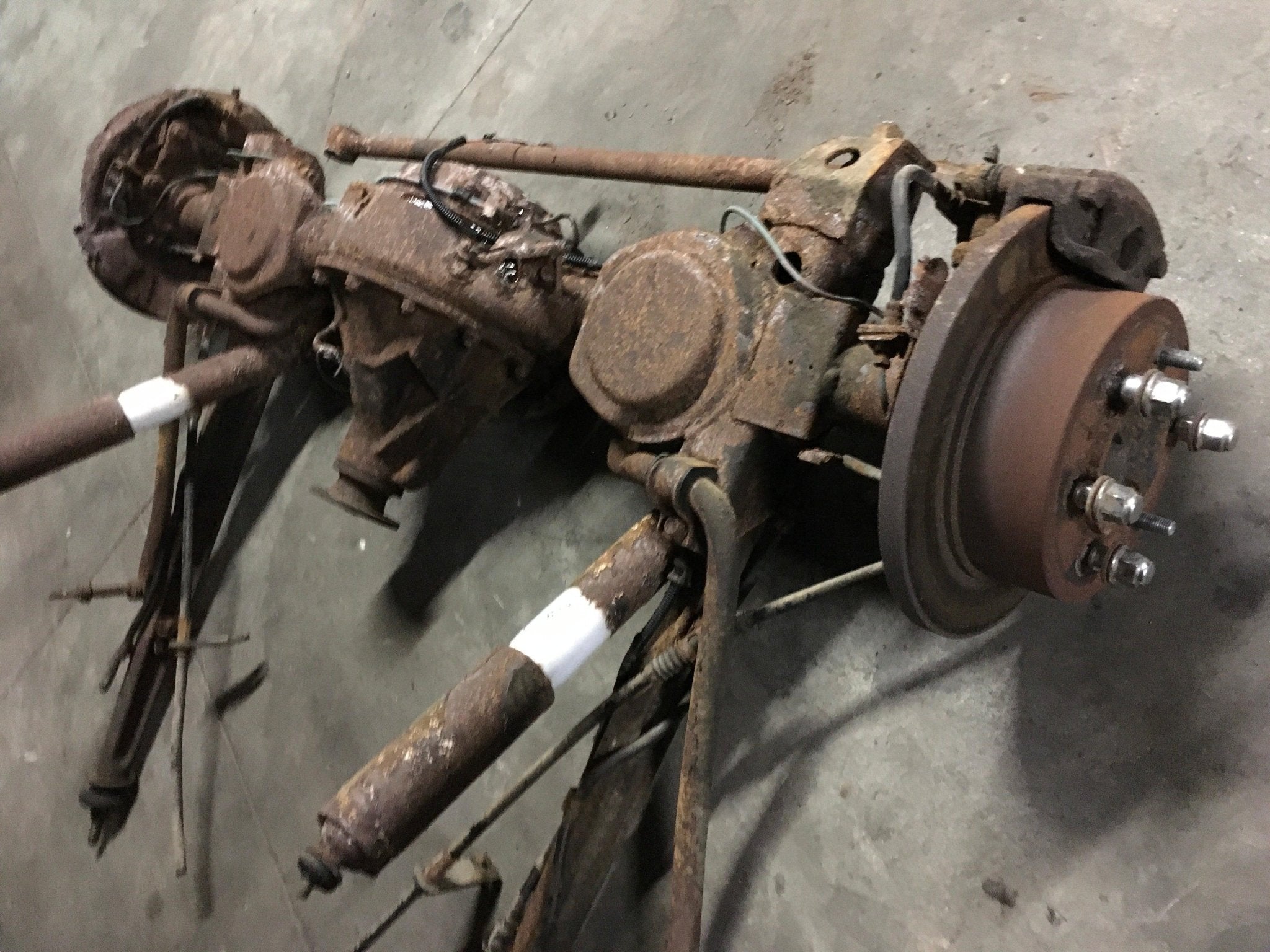 Puente trasero Mitsubishi Pajero II - MR241579