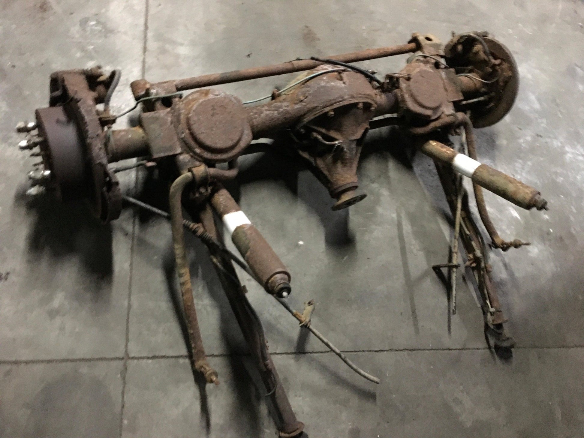 Puente trasero Mitsubishi Pajero II - MR241579