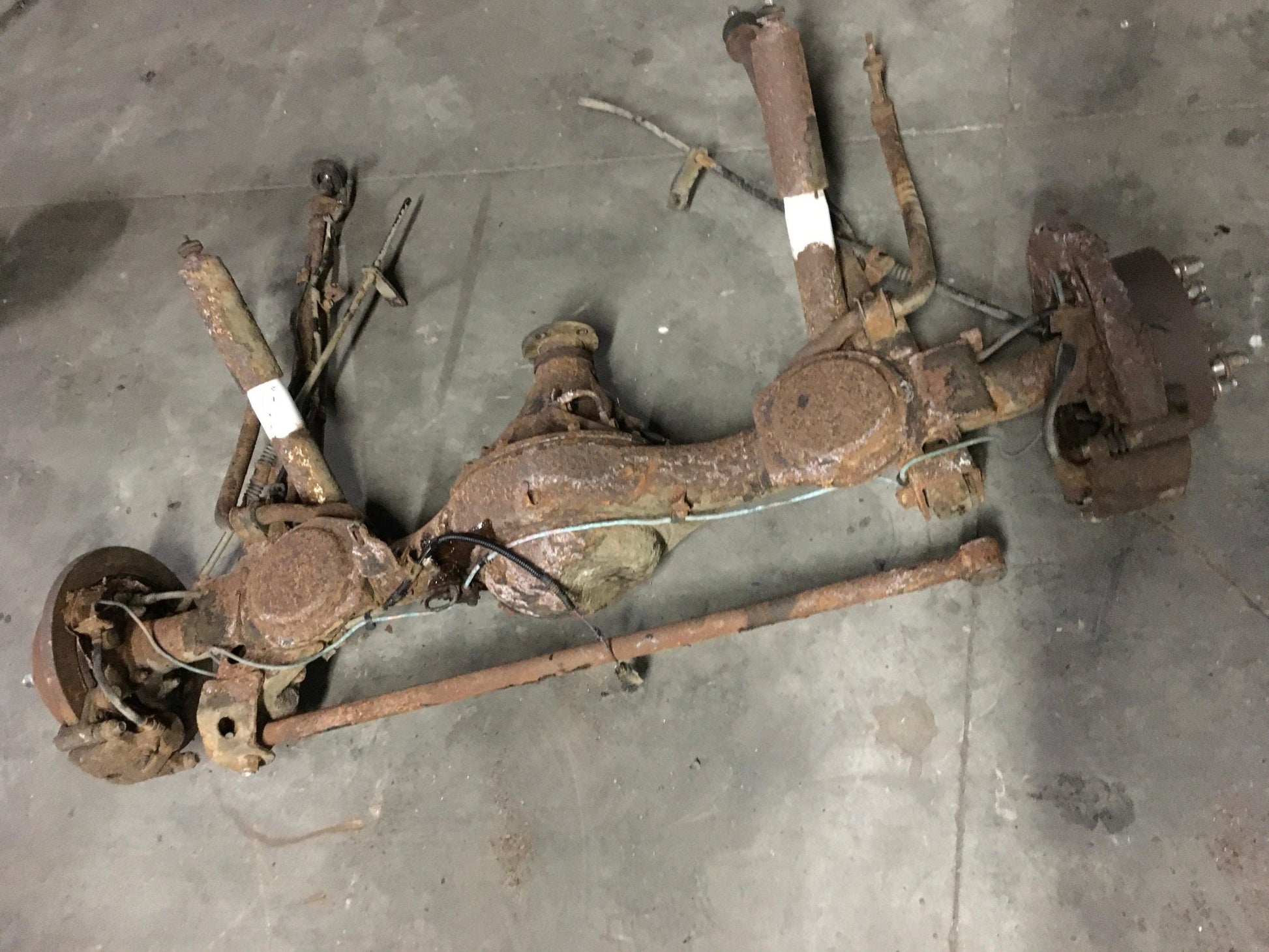 Puente trasero Mitsubishi Pajero II - MR241579