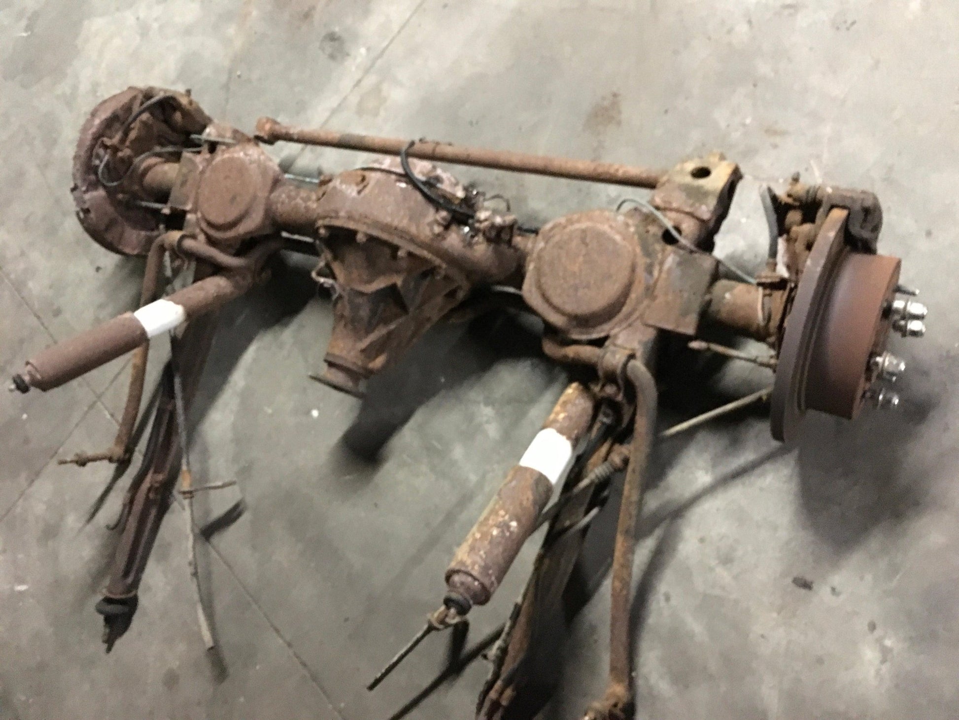 Puente trasero Mitsubishi Pajero II - MR241579