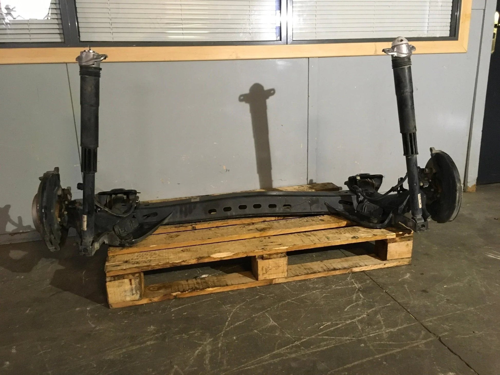 Puente trasero para VW Golf VII/ Skoda Octavia III