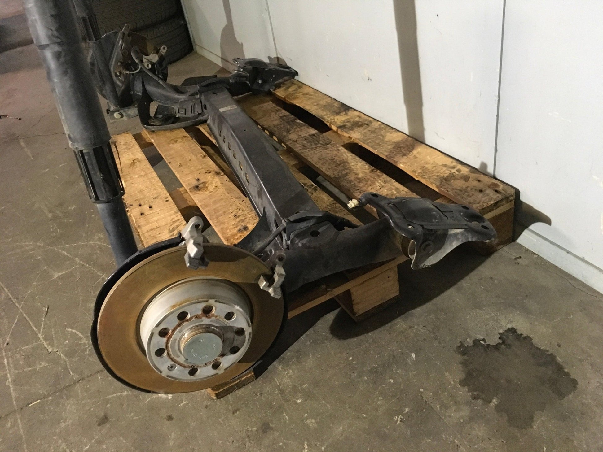 Puente trasero para VW Golf VII/ Skoda Octavia III - 5Q0501039NB