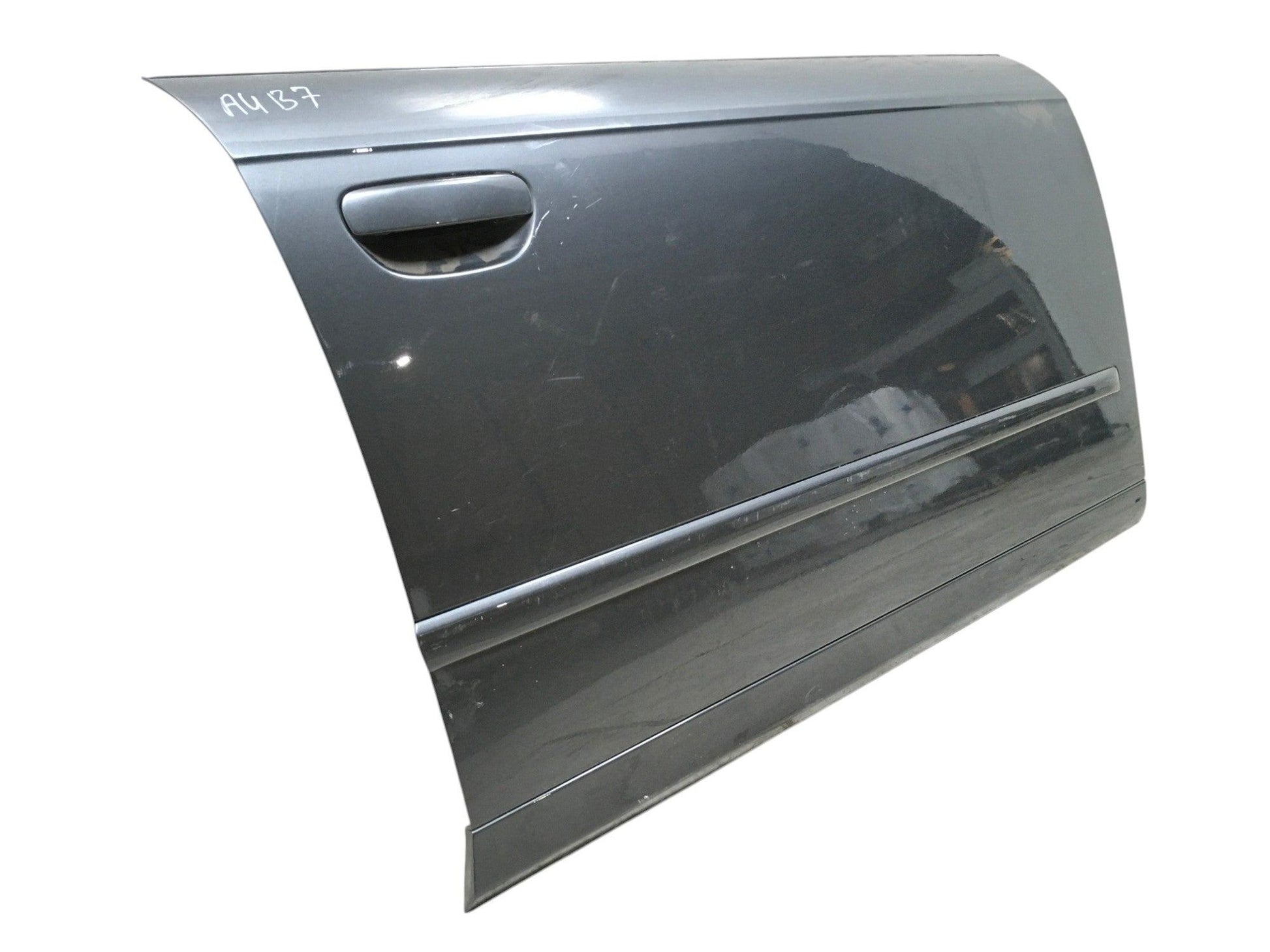 Puerta del dcha Audi A4 B7 Avant - 8E0831052