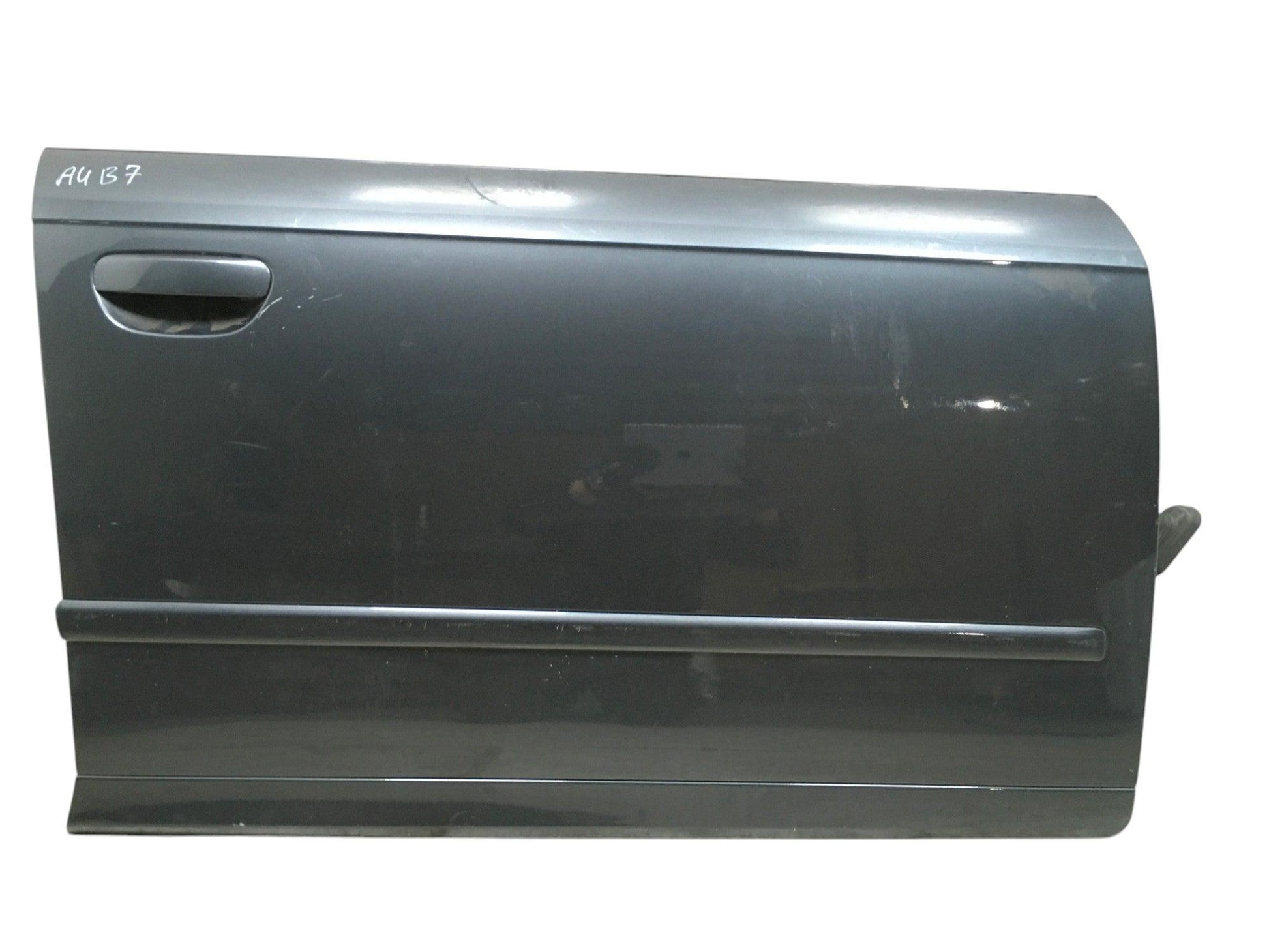 Puerta del dcha Audi A4 B7 Avant - 8E0831052