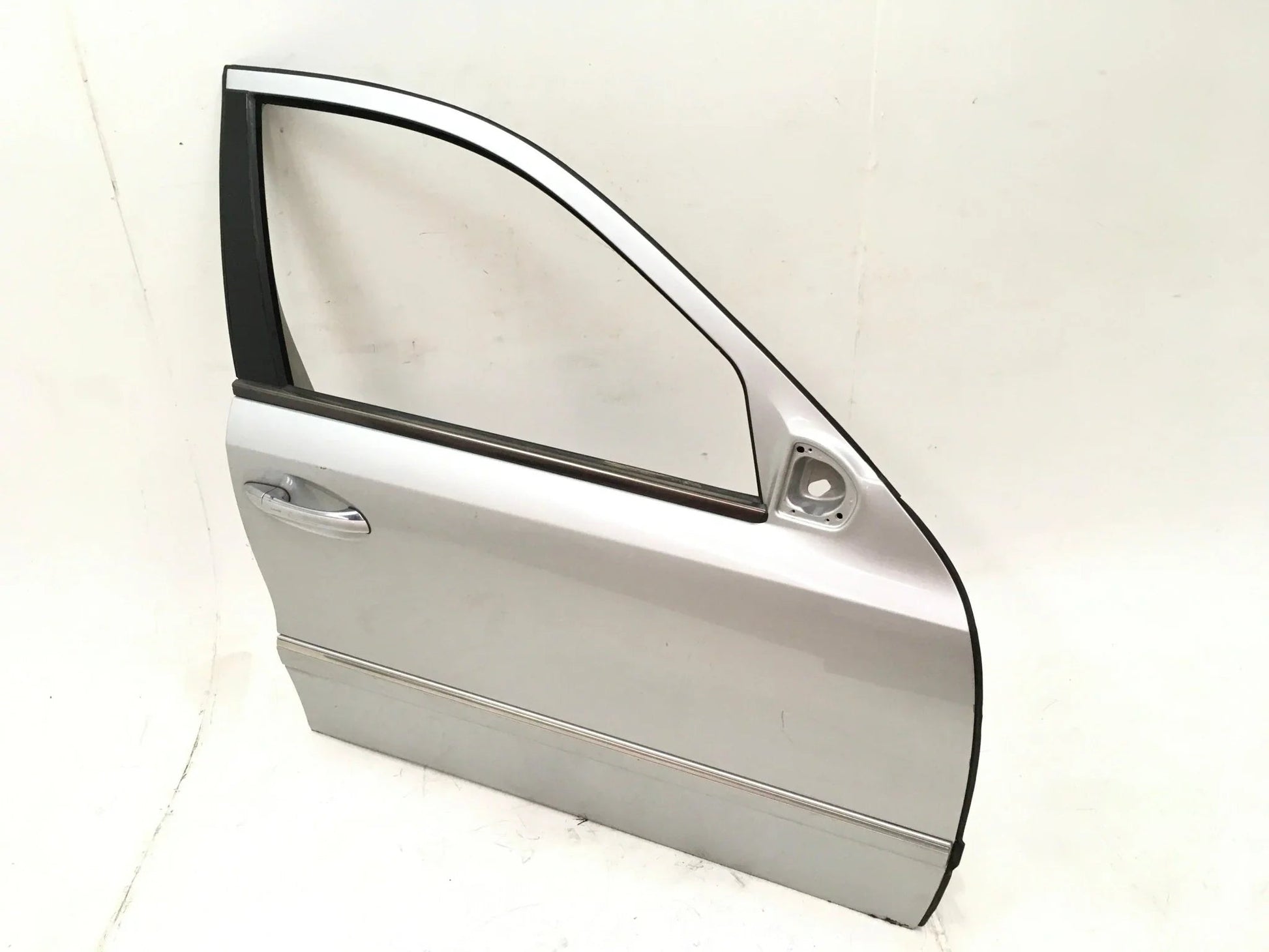 Puerta del dcha Mercedes C 2037201605