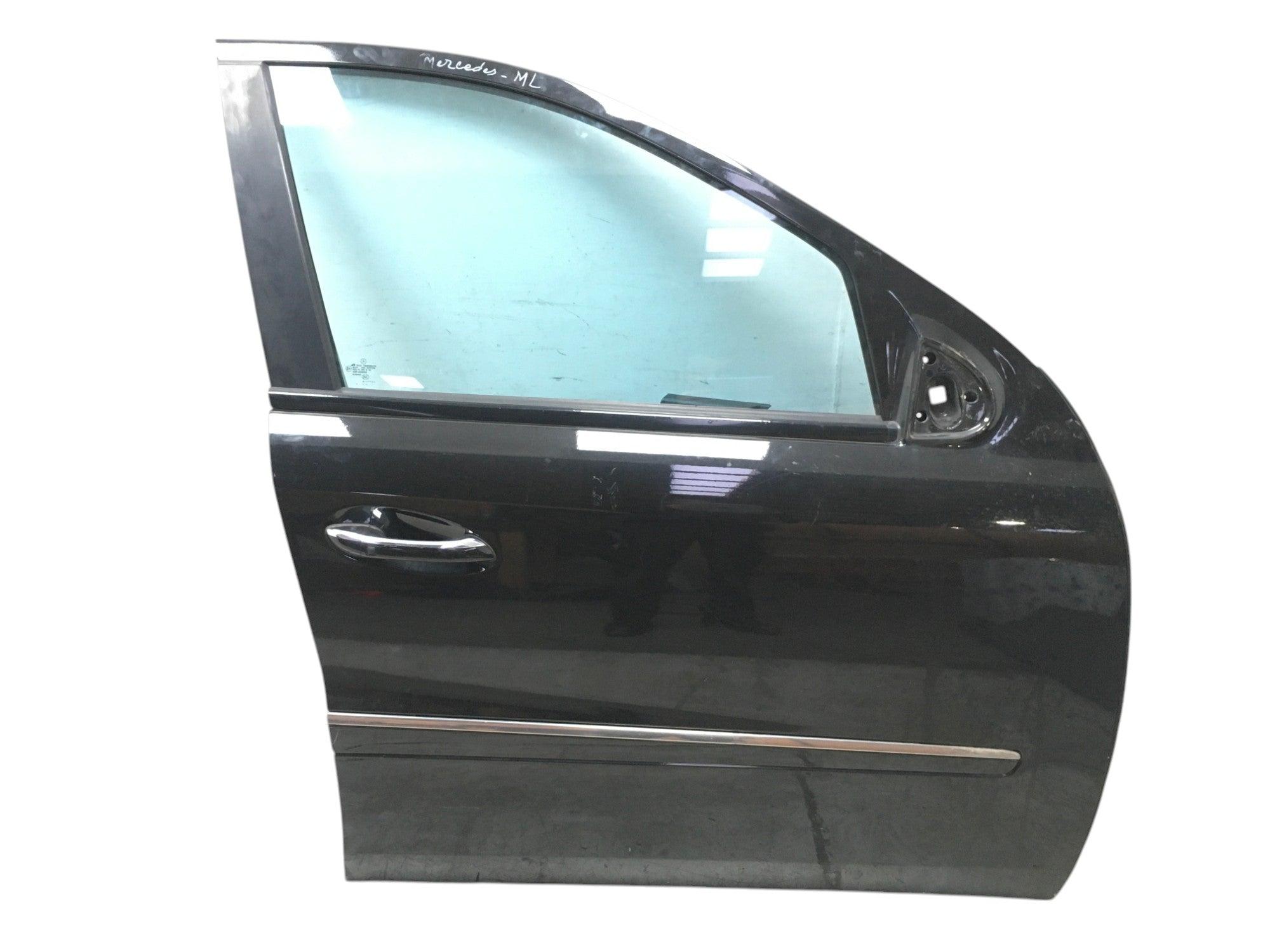 Puerta del dcha Mercedes ML W164 - A1647200205