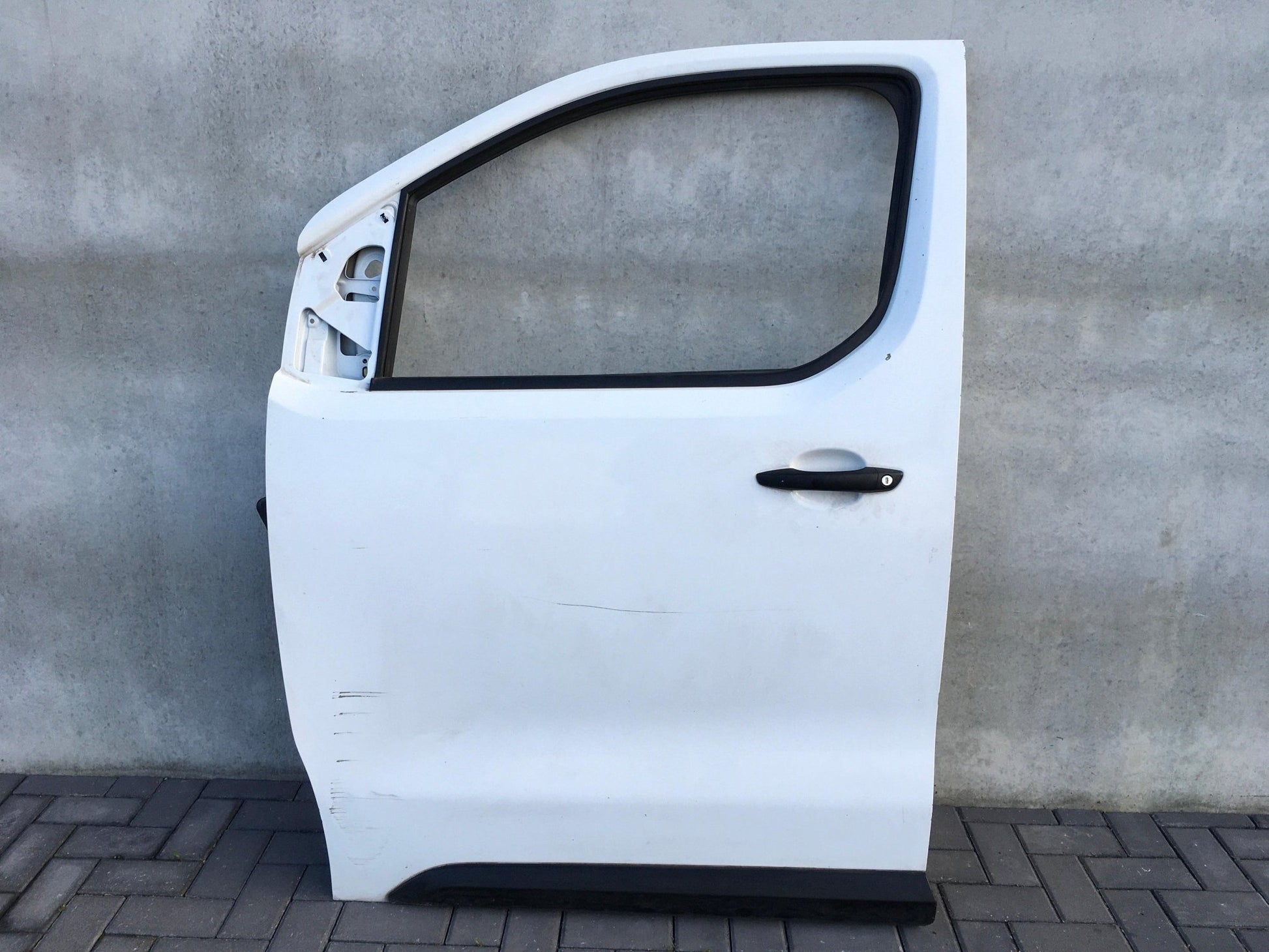 Puerta del izq Expert Jumpy Vivaro C - 9811893680