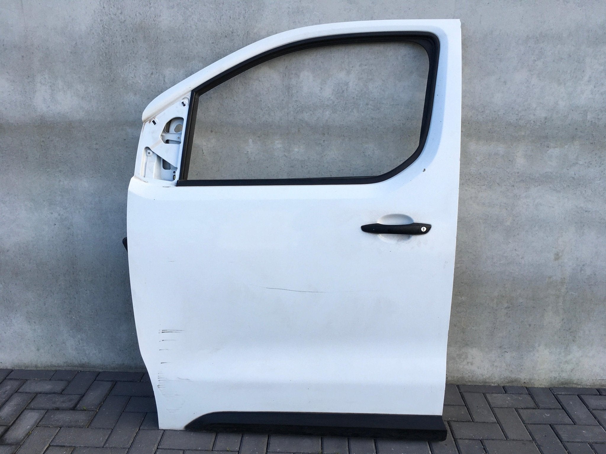 Puerta del izq Expert Jumpy Vivaro C - 9811893680