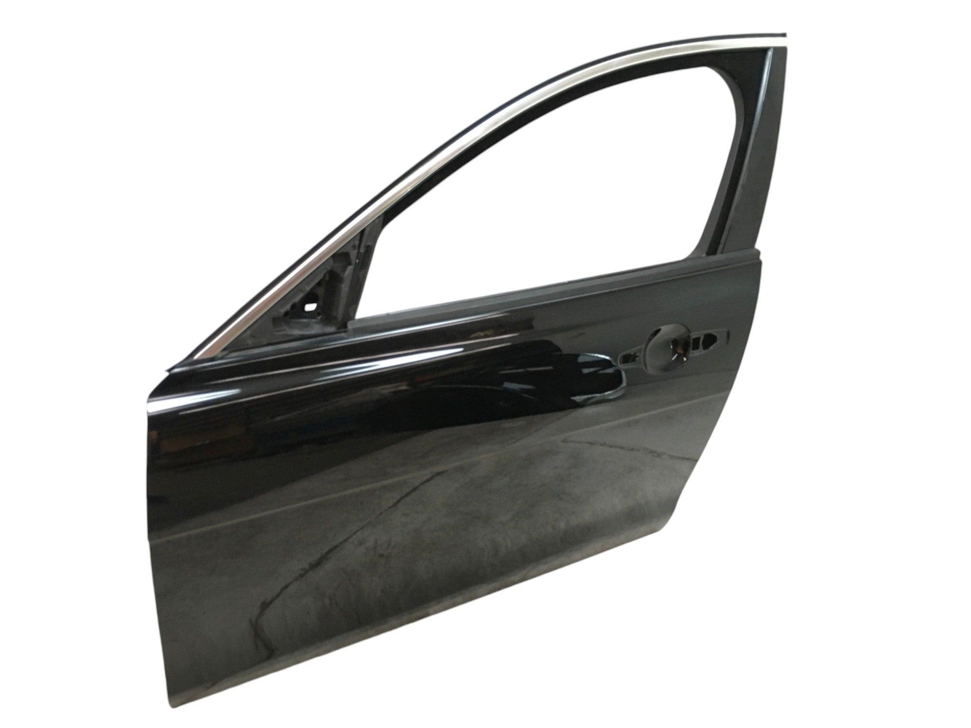 Puerta del izq Jaguar XE - T4N2633