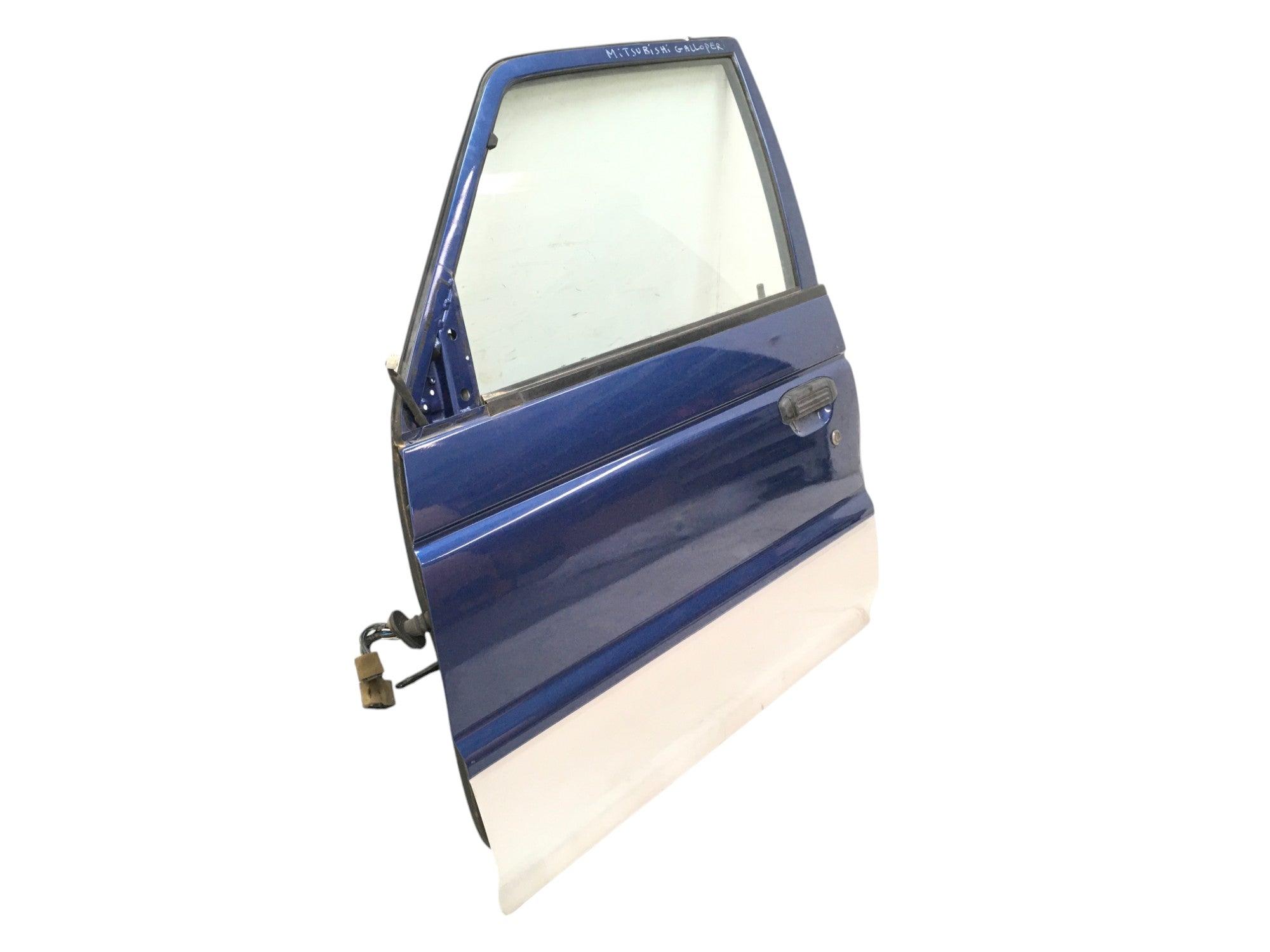 Puerta del izq Mitsubishi Montero V20 - MB861333