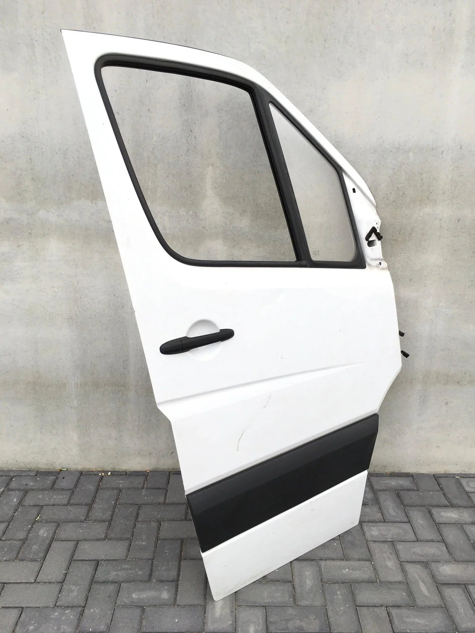 Puerta delantera dcha Mercedes W906