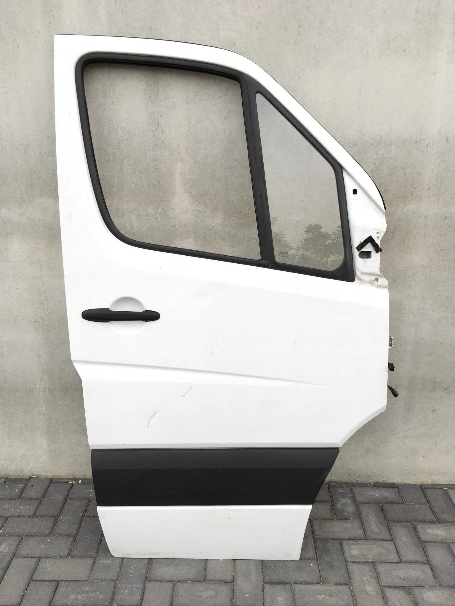 Puerta delantera dcha Mercedes W906 - A9067200105