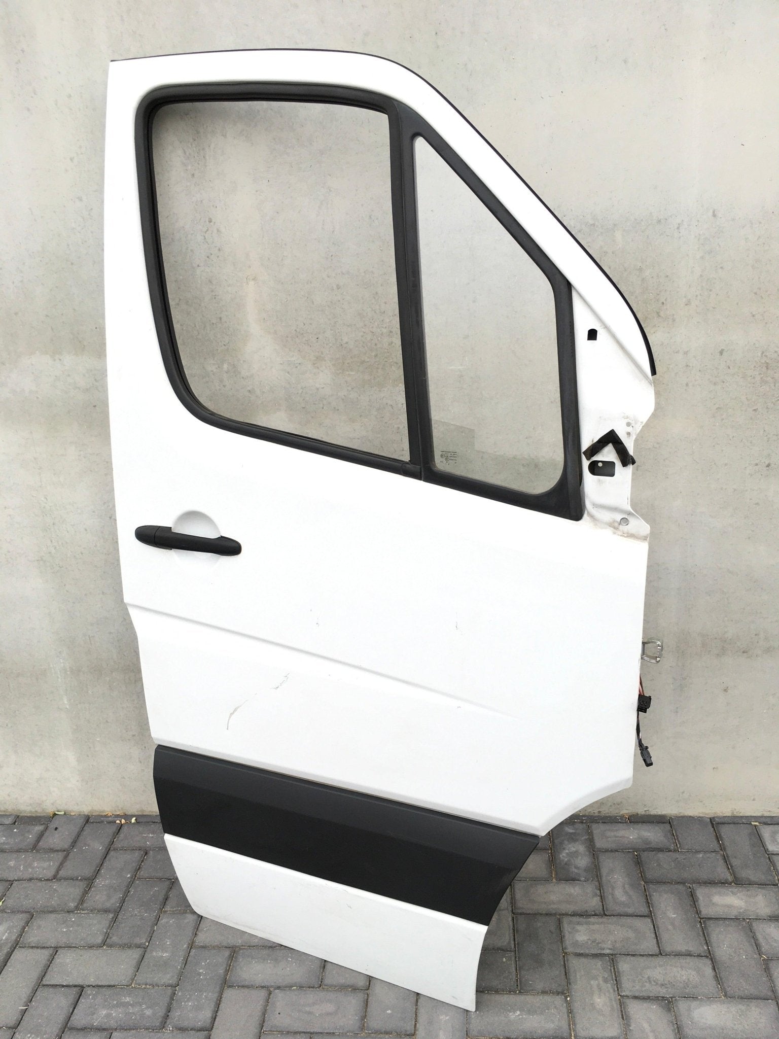 Puerta delantera dcha Mercedes W906 - A9067200105