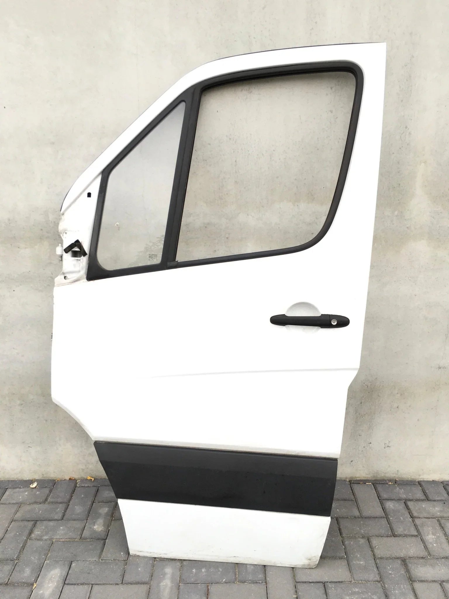 Puerta delantera izq Mercedes W906