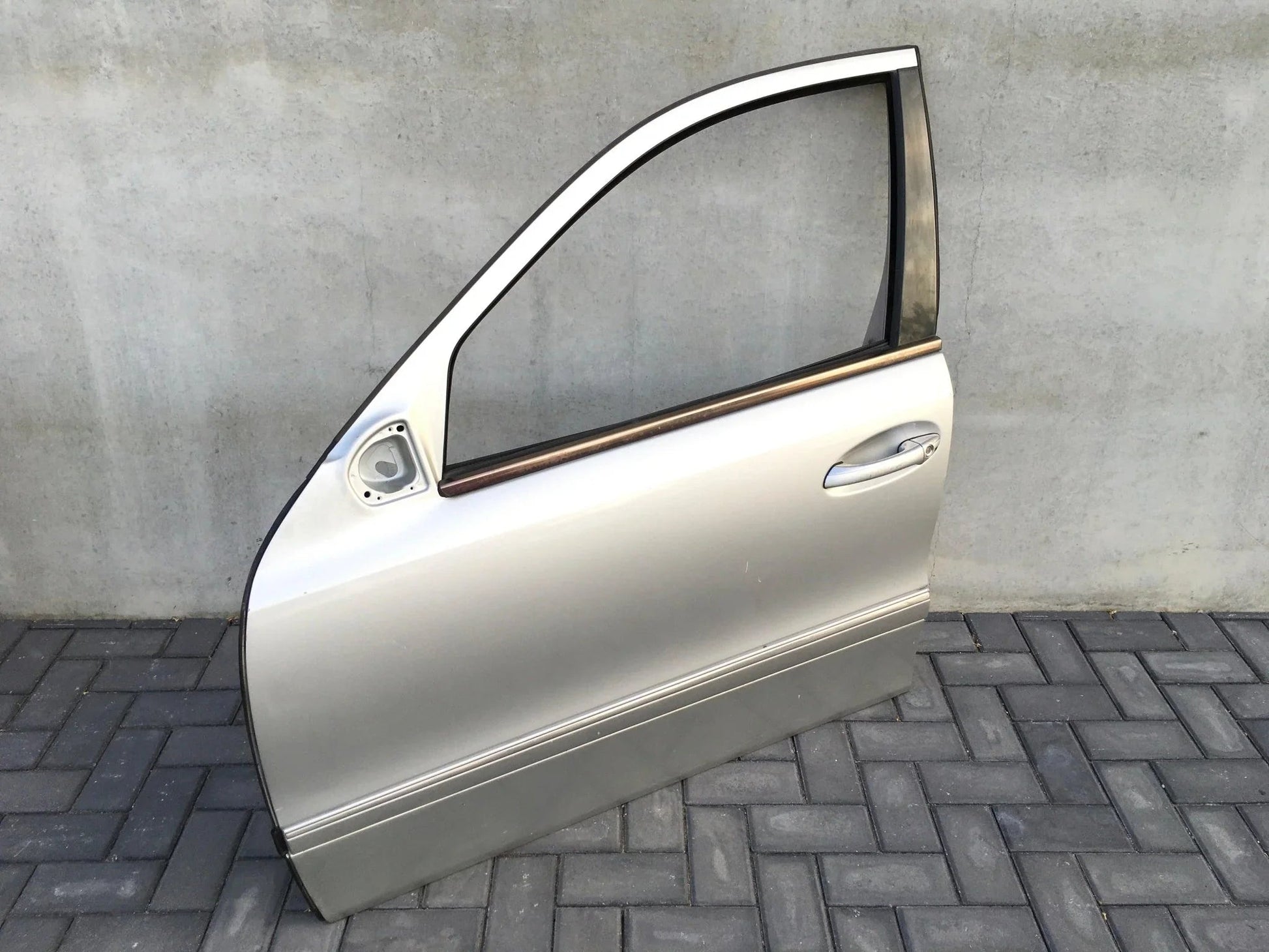 Puerta delantera izquierda Mercedes W211