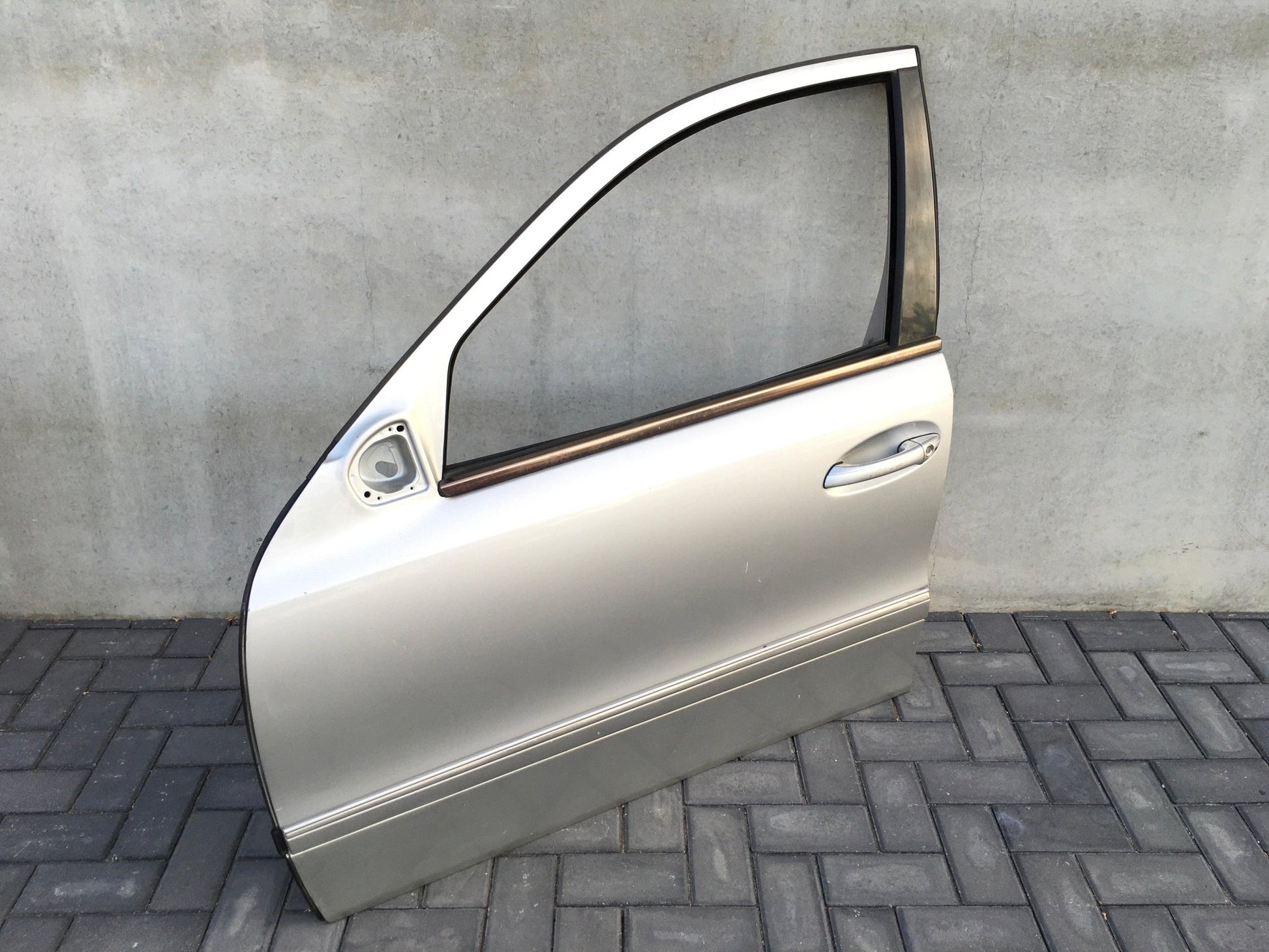 Puerta delantera izquierda Mercedes W211 - 211720130528