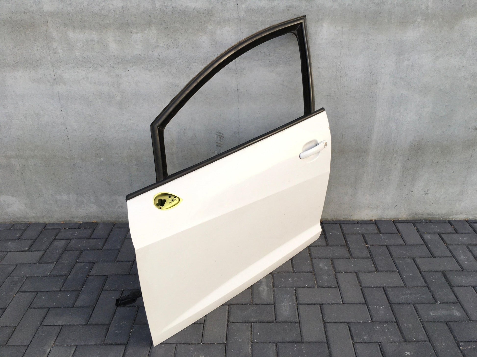 Puerta delantera izquierda Seat Ibiza IV - 6J4831311