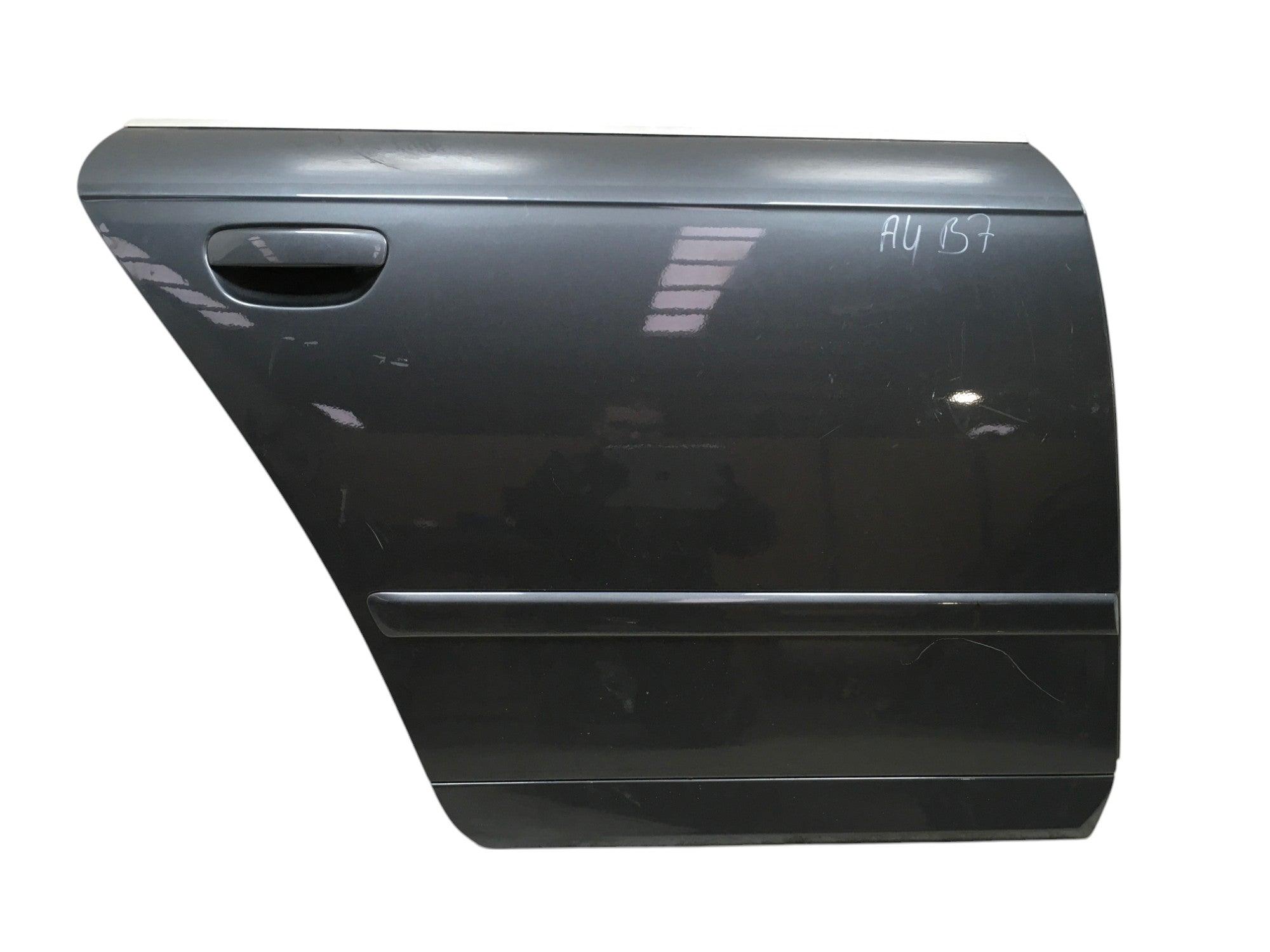 Puerta tra dcha Audi A4 B7 Avant - 8E0833052J
