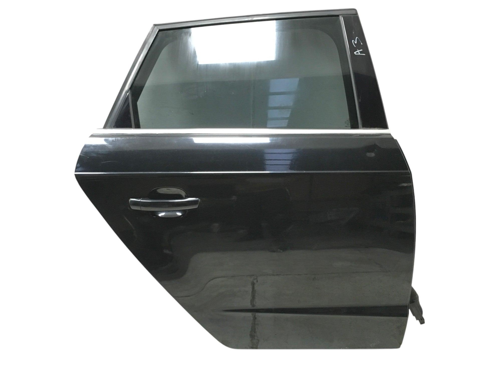 Puerta tra dcha Audi S3 8VA - 8V4833052E