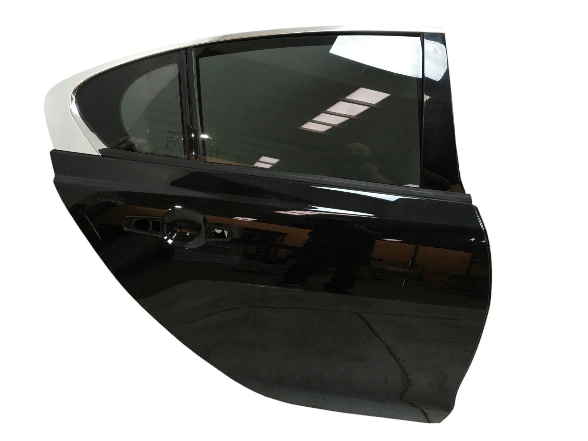 Puerta tra dcha Jaguar XE - T4N2634