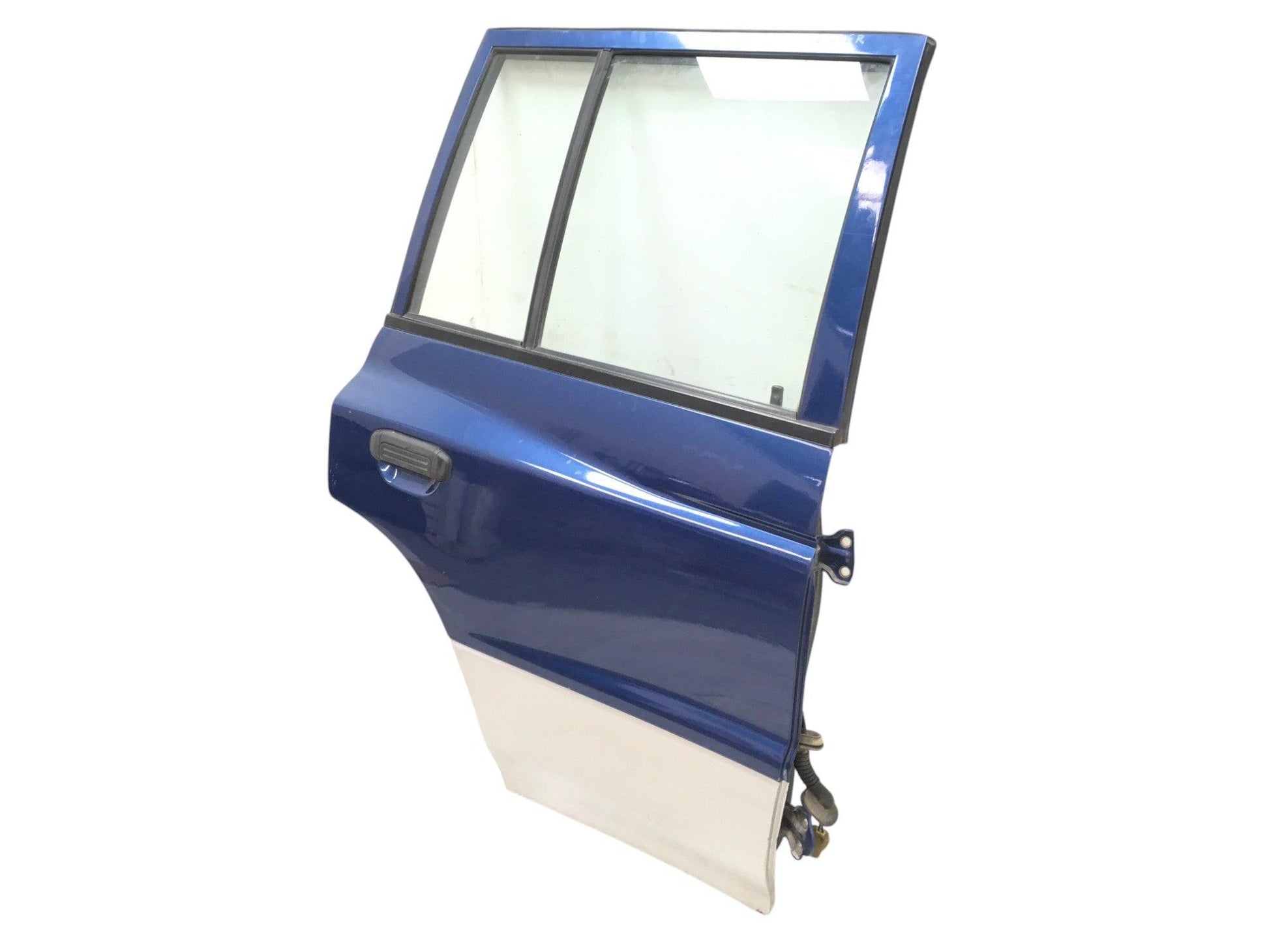 Puerta tra dcha Mitsubishi Montero V20 - MB861342