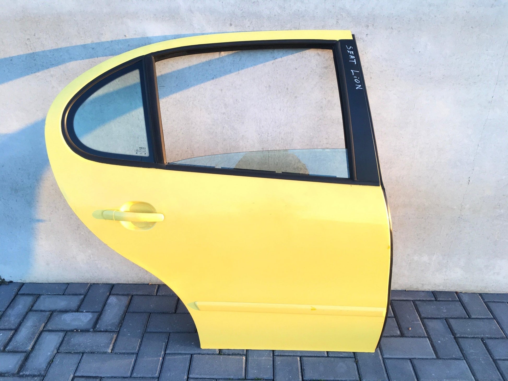 Puerta tra dcha Seat Leon 1M1 - 1M0833056L