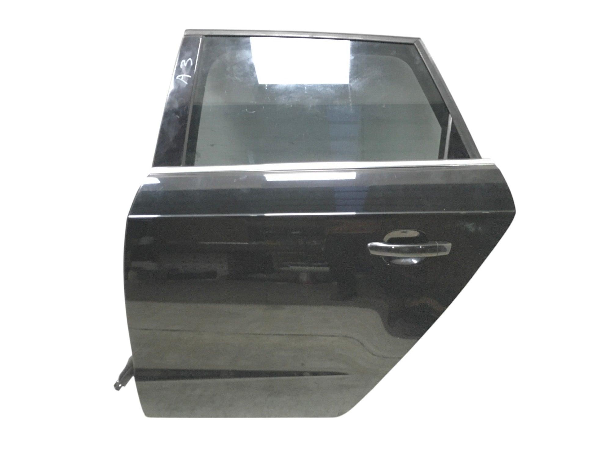 Puerta tra izq Audi S3 8VA - 8V4833051E