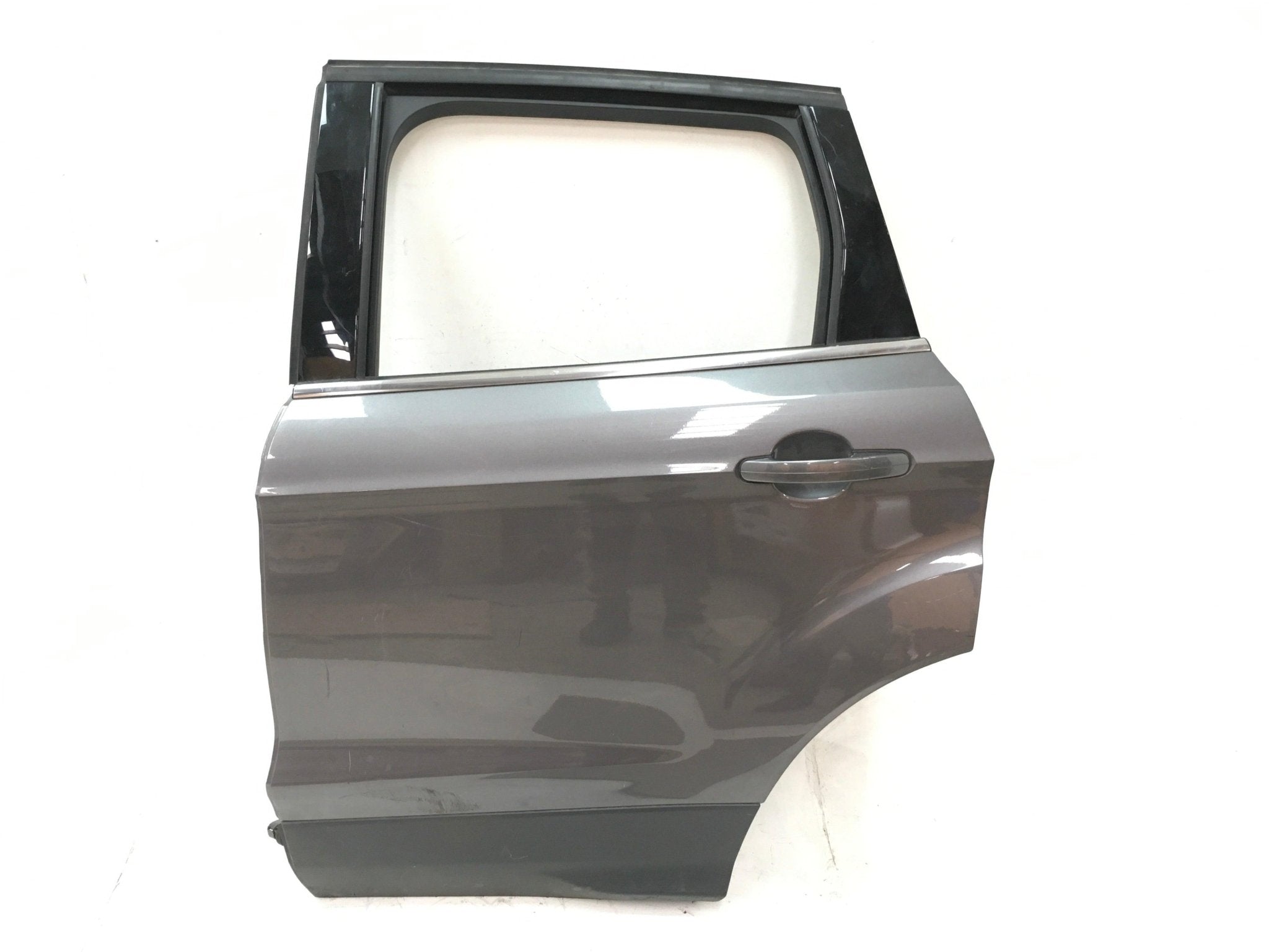 Puerta tra izq Ford Kuga II P8V41S24631AA - P8V41S24631AA
