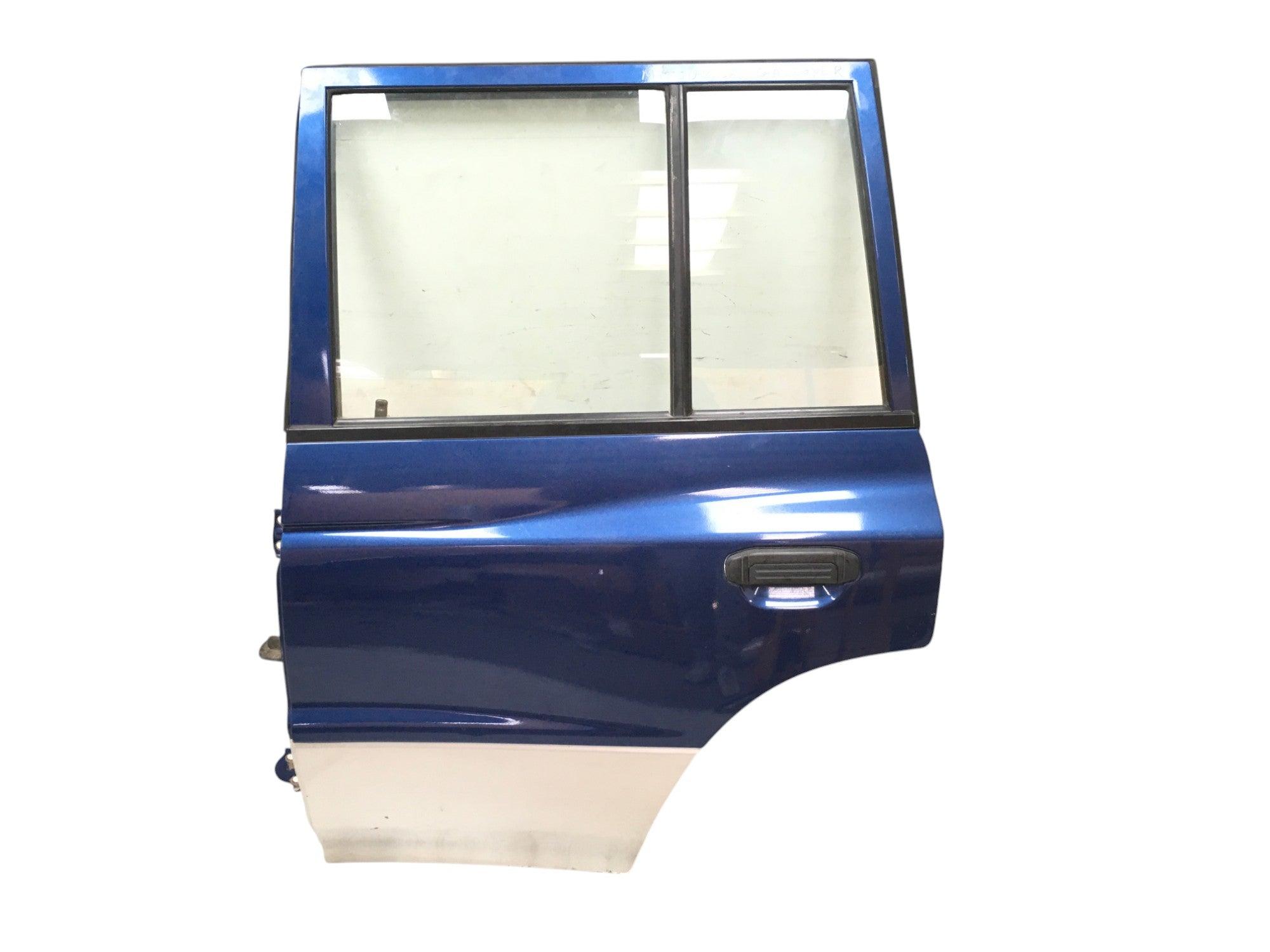 Puerta tra izq Mitsubishi Montero V20 - MB861341