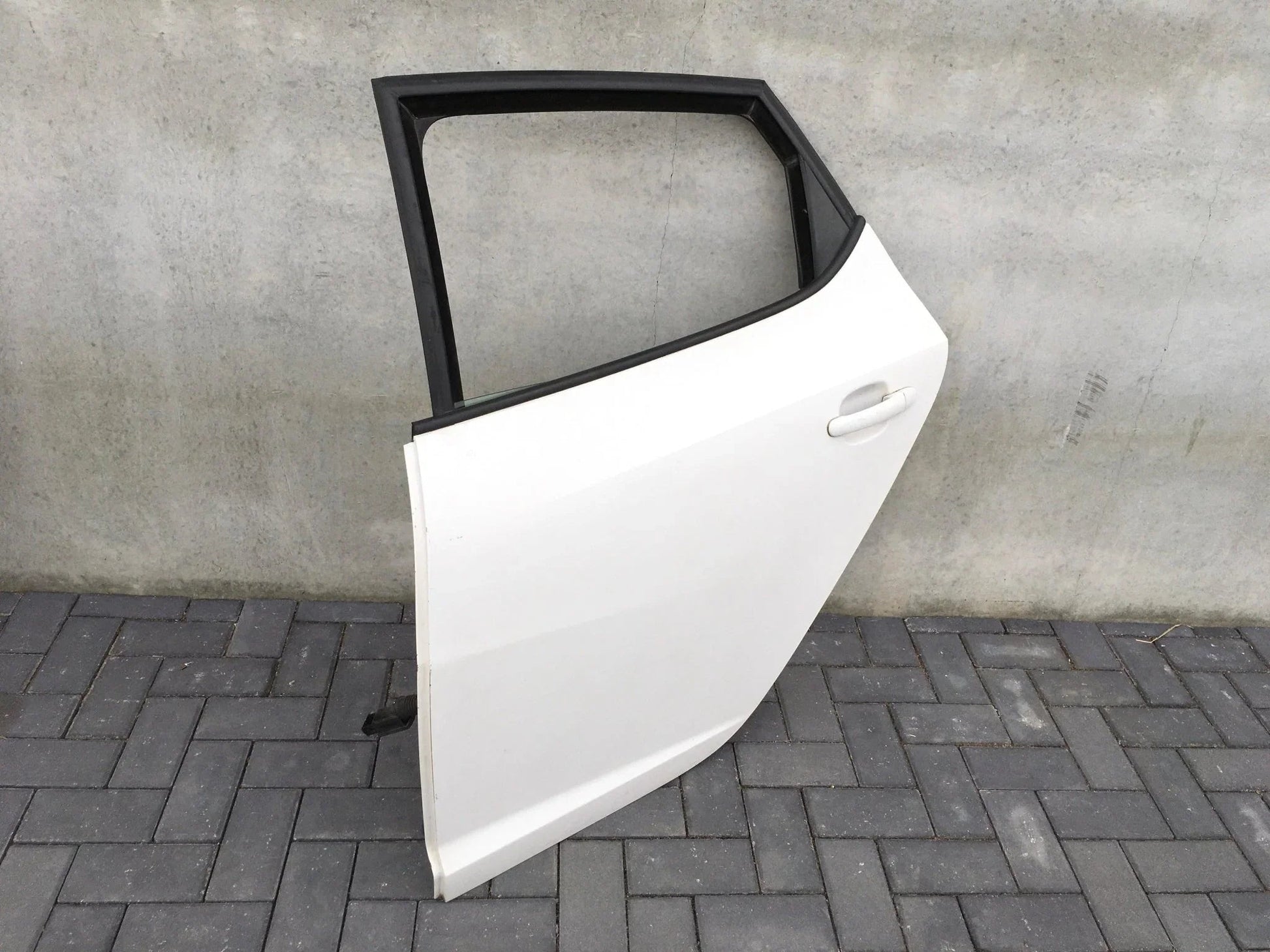 Puerta tra izq Seat Ibiza 6J