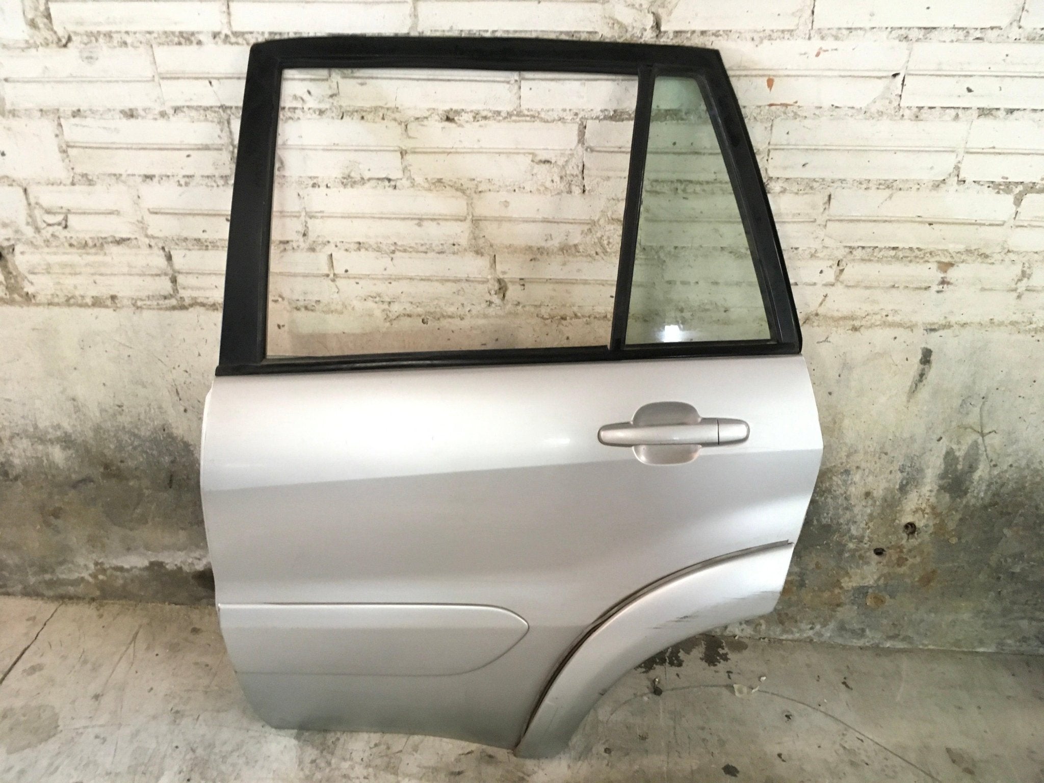 Puerta tra izq Toyota Rav4 2 6700442050 - 6700442050