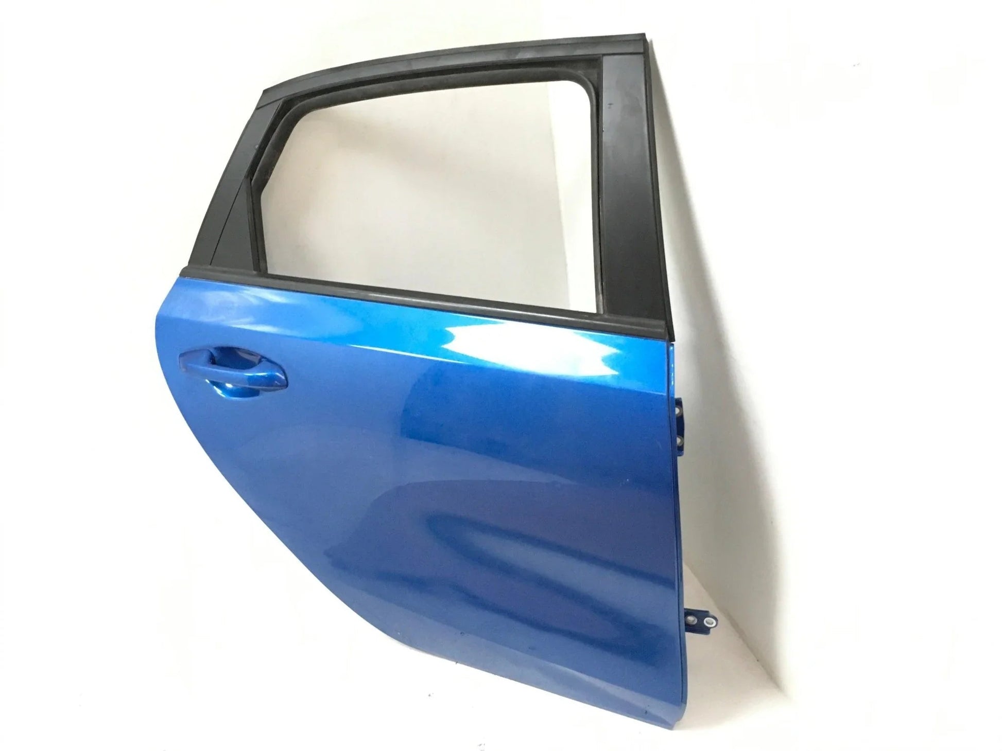 Puerta trasera dcha Kia Ceed III