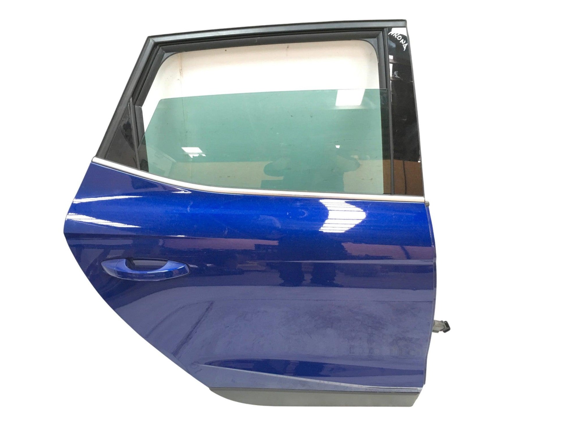 Puerta trasera derecha Seat Arona - 6F9833052E