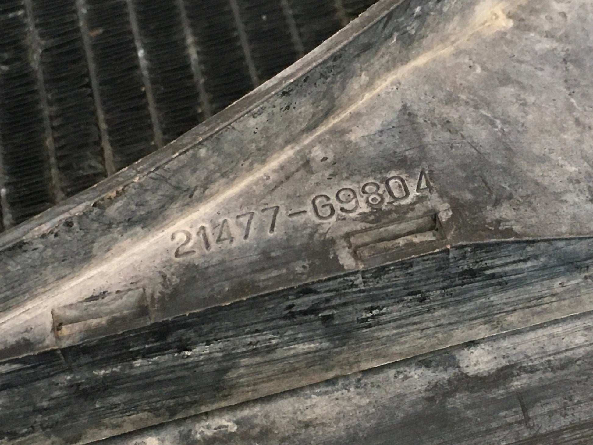 Radiador Nissan Patrol 260 21477G9804 - 21477G9804