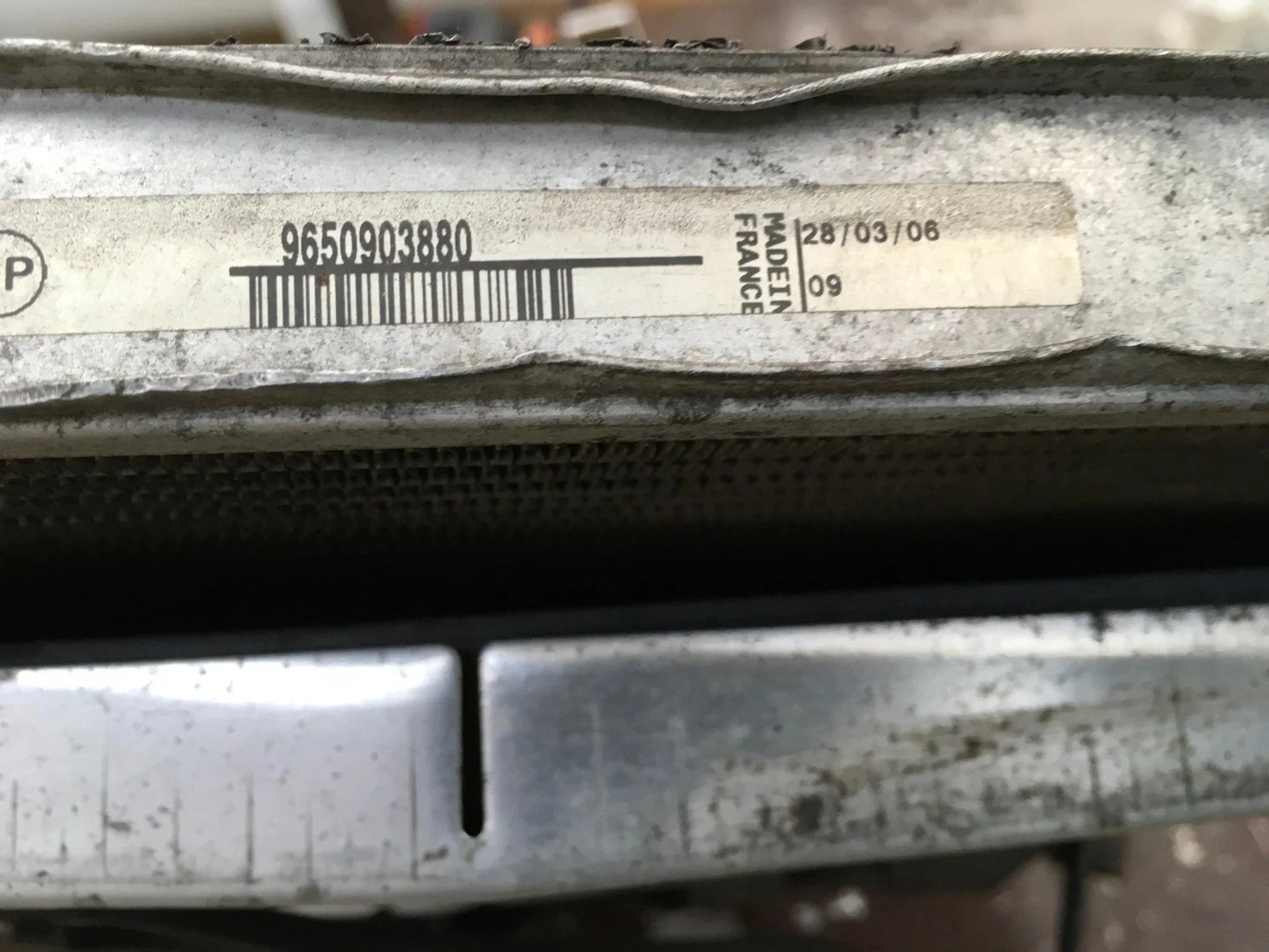 Radiador Peugeot 207 9650903880