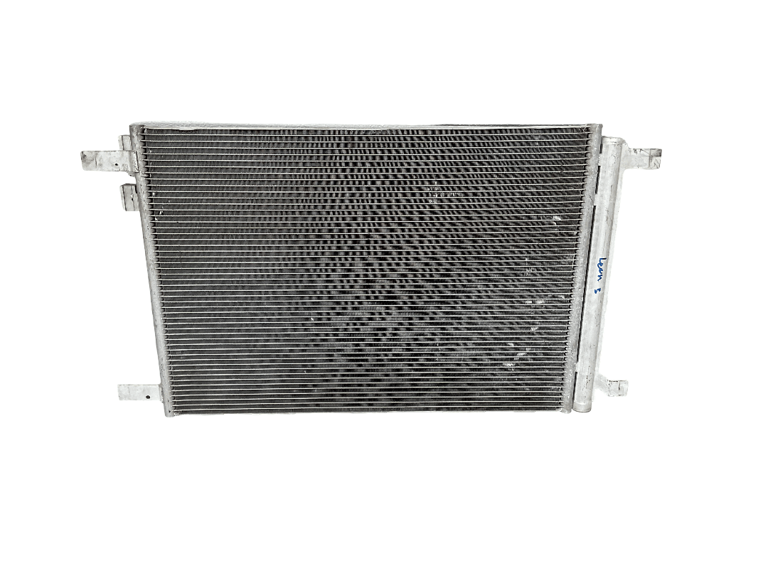 Radiador Seat León ST (5F8) 13-20 - AW45Q0816411AH