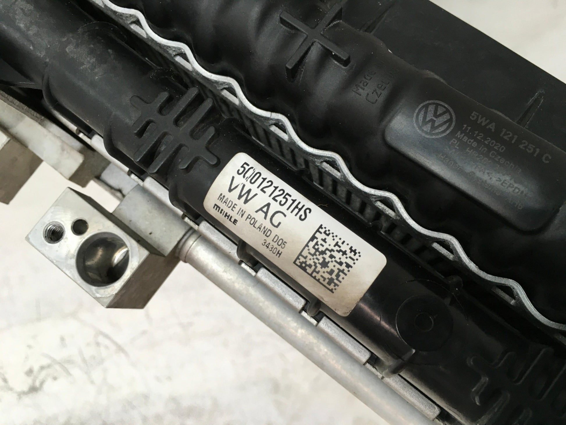 Radiador VW 5Q0121251HS - 5Q0121251HS