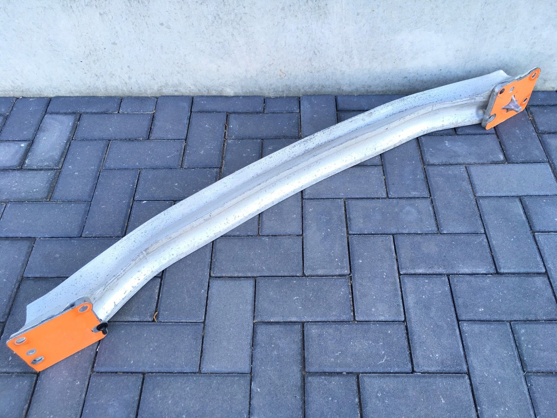 Refuerzo paragolpes trasero Peugeot 5008 I Citroen C4 Picasso I - 9681099980